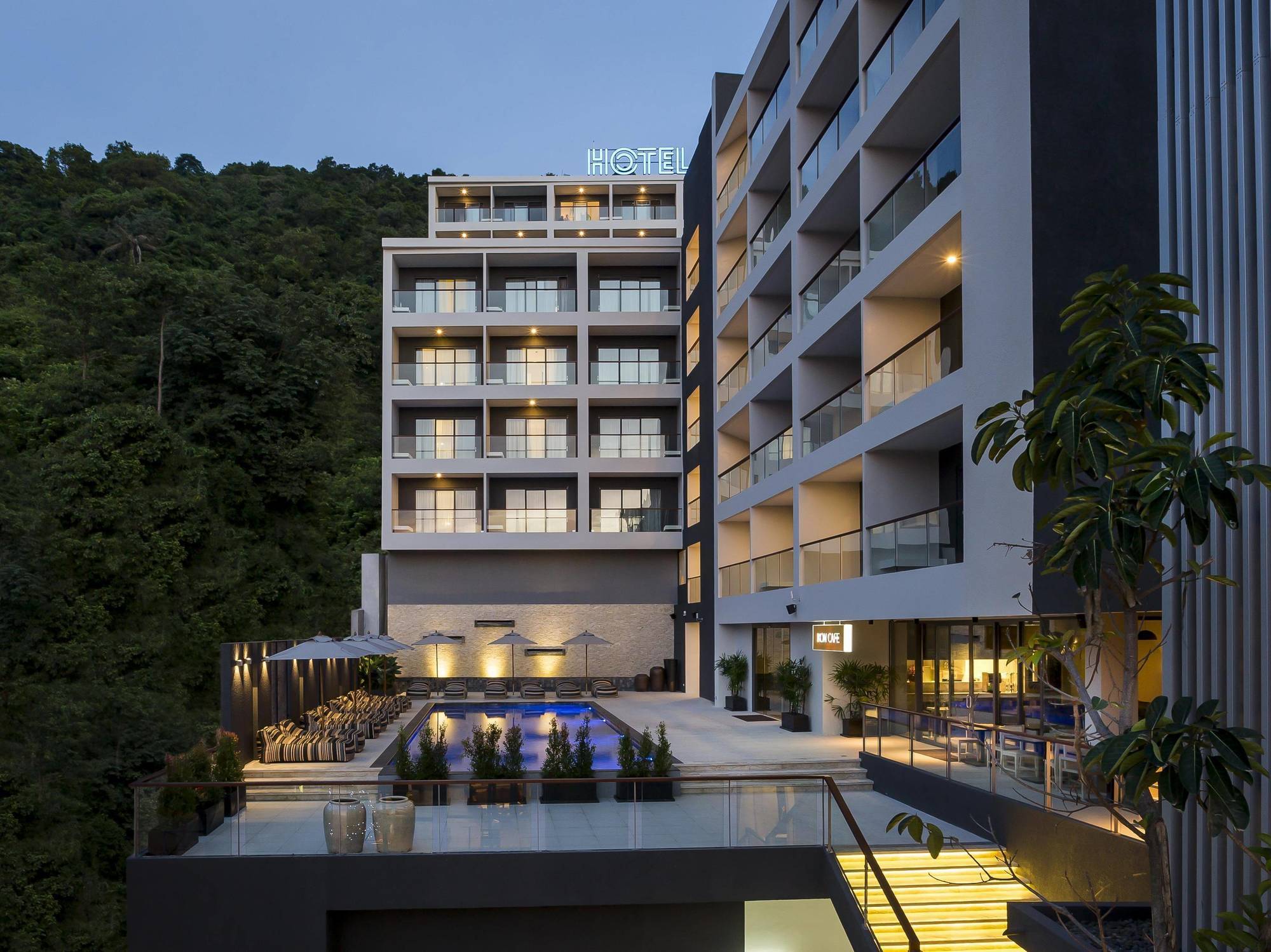 Ikon Phuket - Sha Extra Hotel