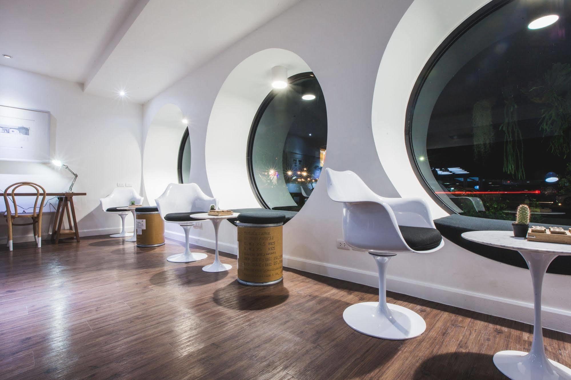 Blu Monkey Hub And Town- Free Day Coworking Space 4* Phuket