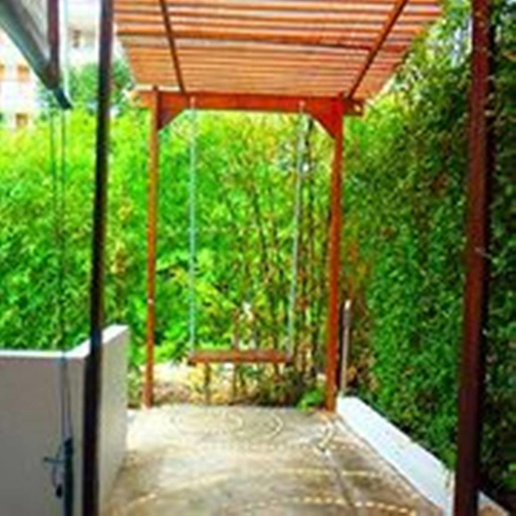 Surintra Boutique