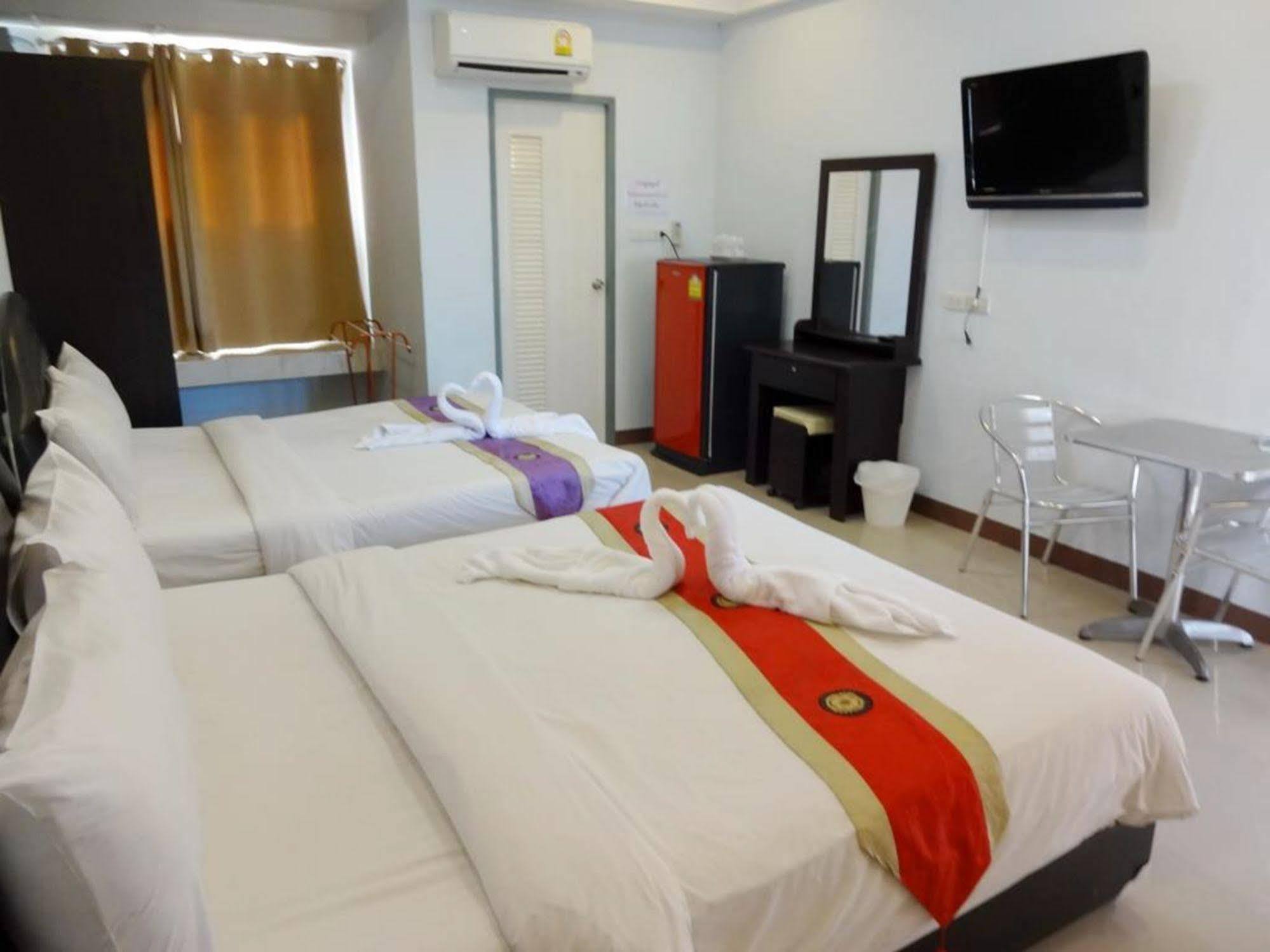 Mansion Aparthotel 2*