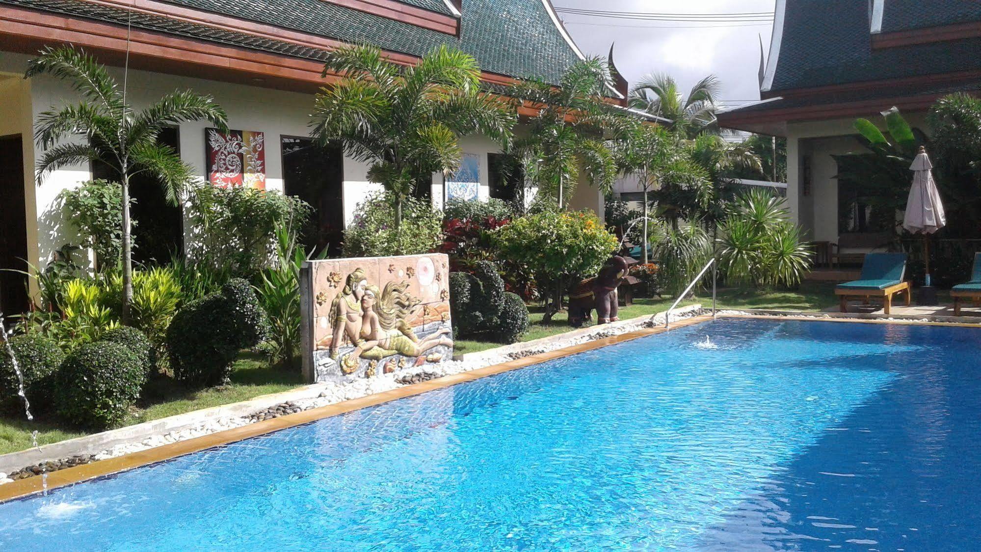 Acomodação com café da manhã  Villa Angelica Bed And Breakfast In Phuket