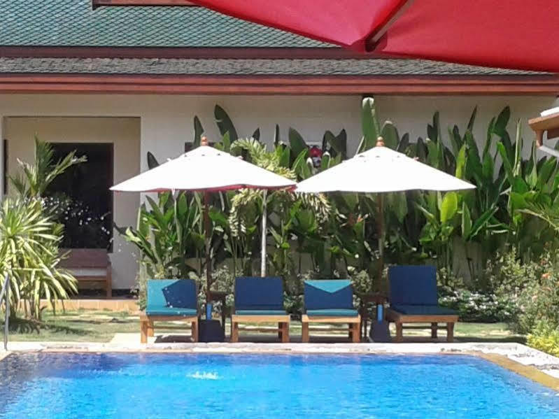 Villa Angelica Bed And Breakfast In Phuket Acomodação com café da manhã  Phuket
