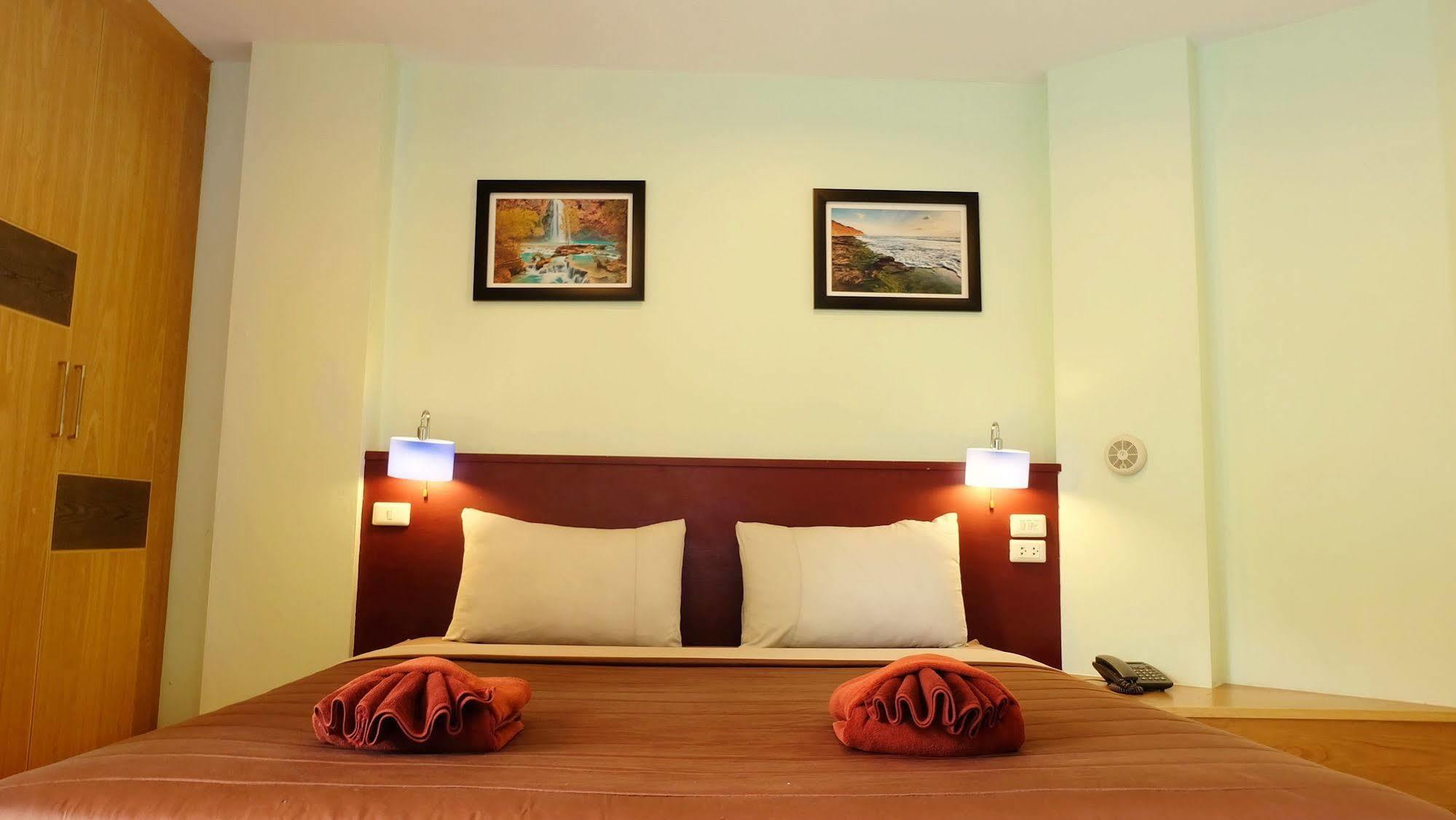 Eyes Hotel Patong