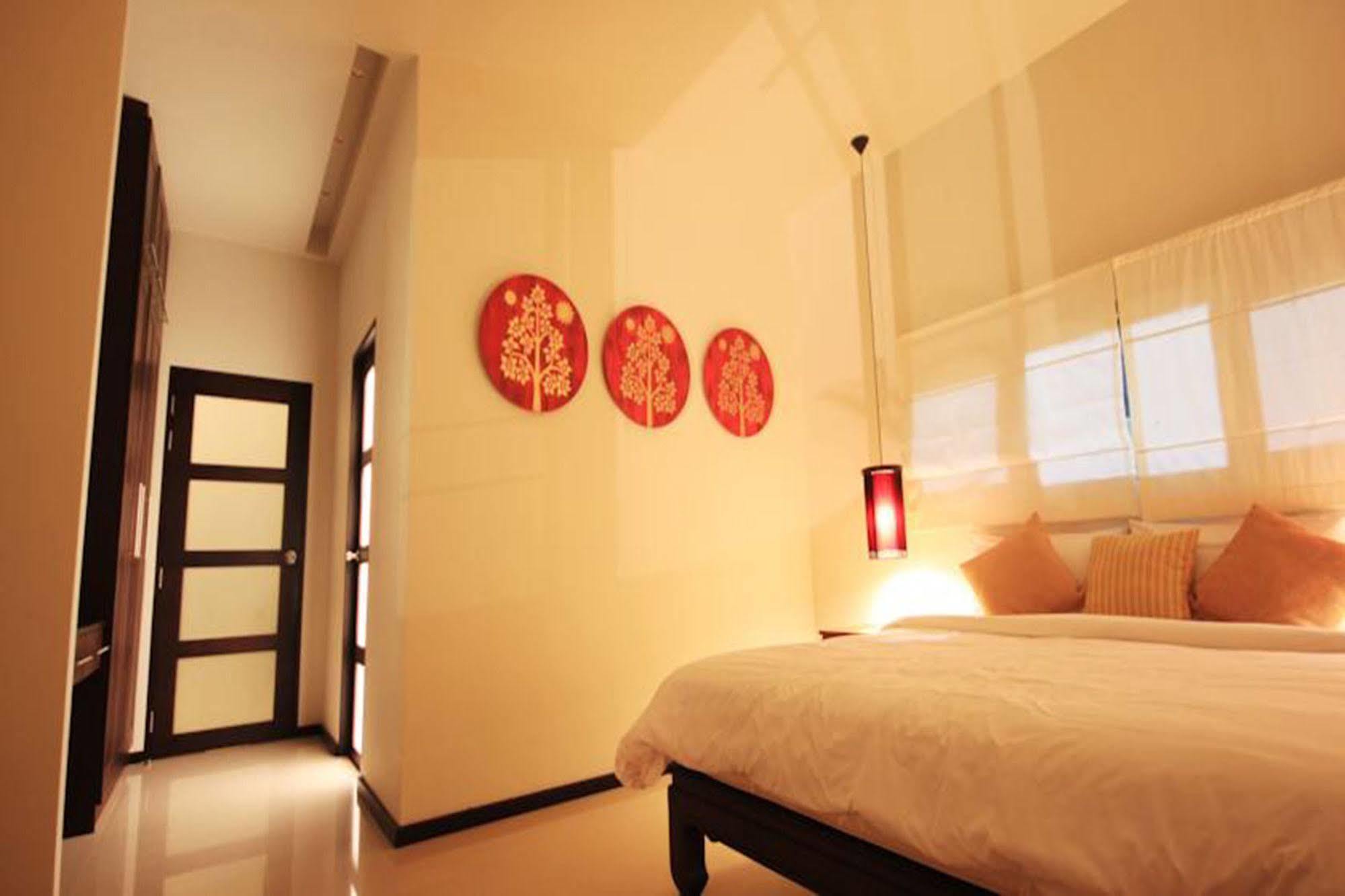 Apartment Two Phuket - Oxygen Nai Harn *
