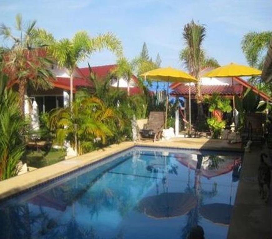 Sanuk Resort Rawai