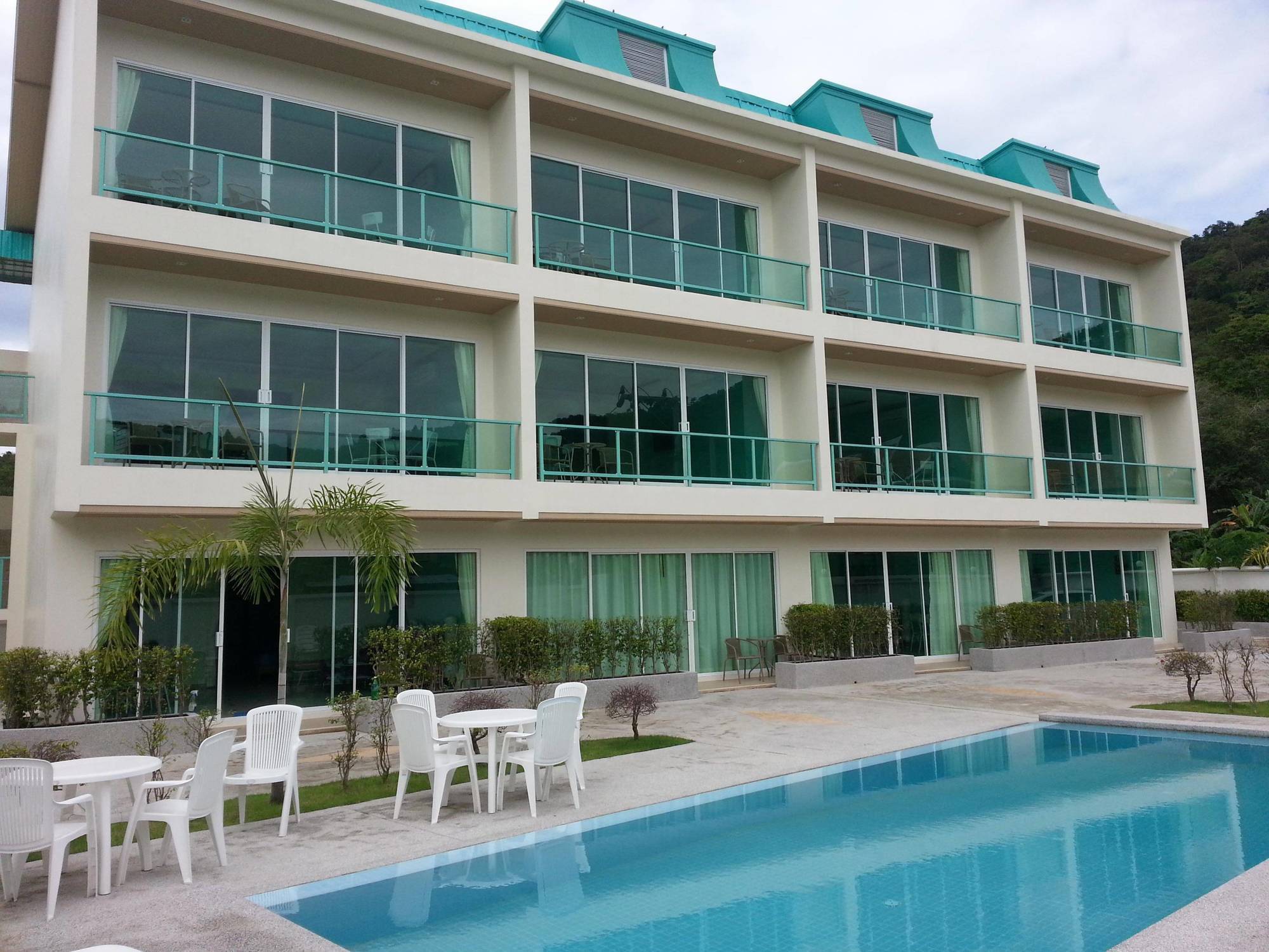 Condor Apartment Nai Harn