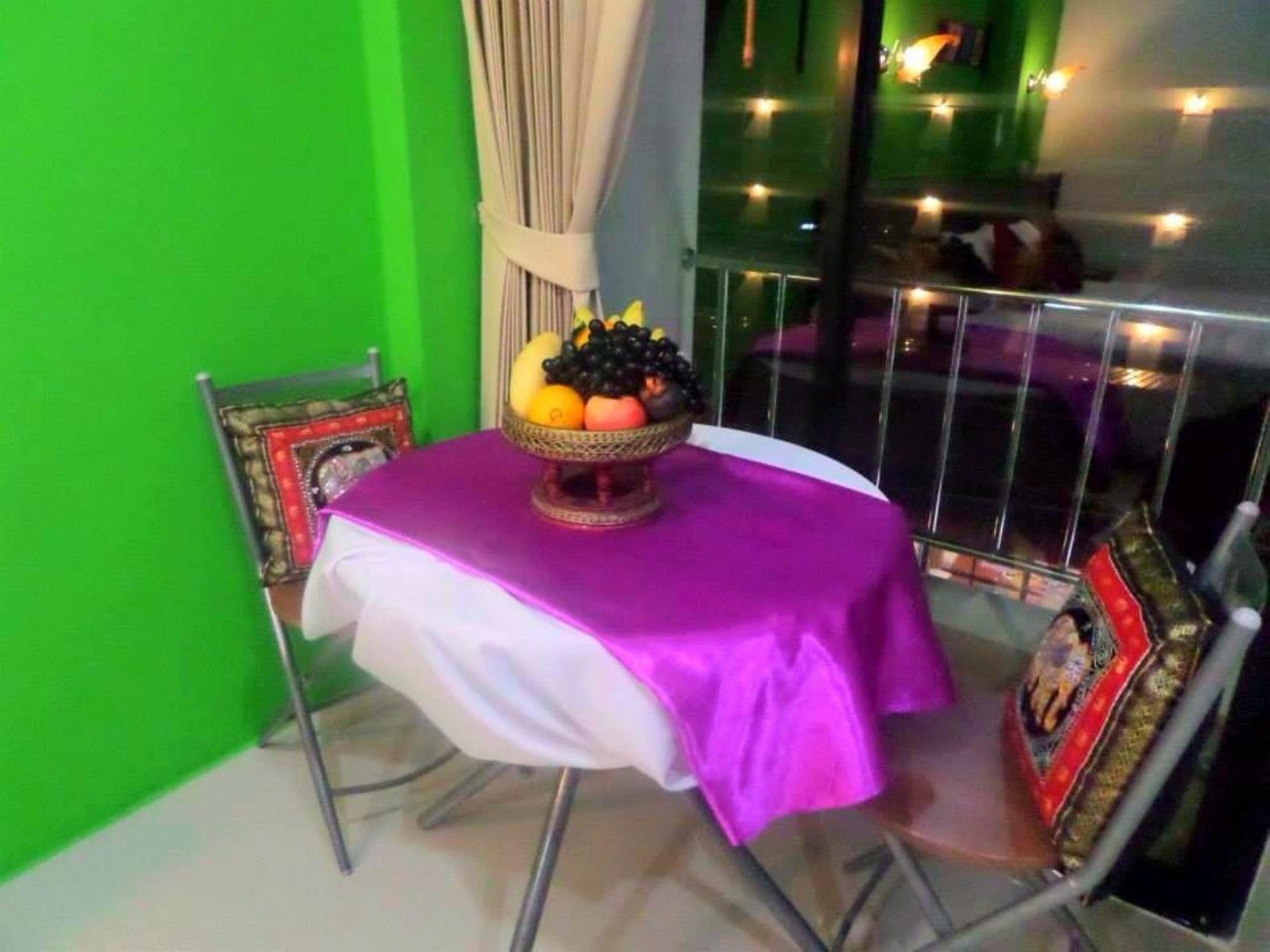 Guest house Thana 2*