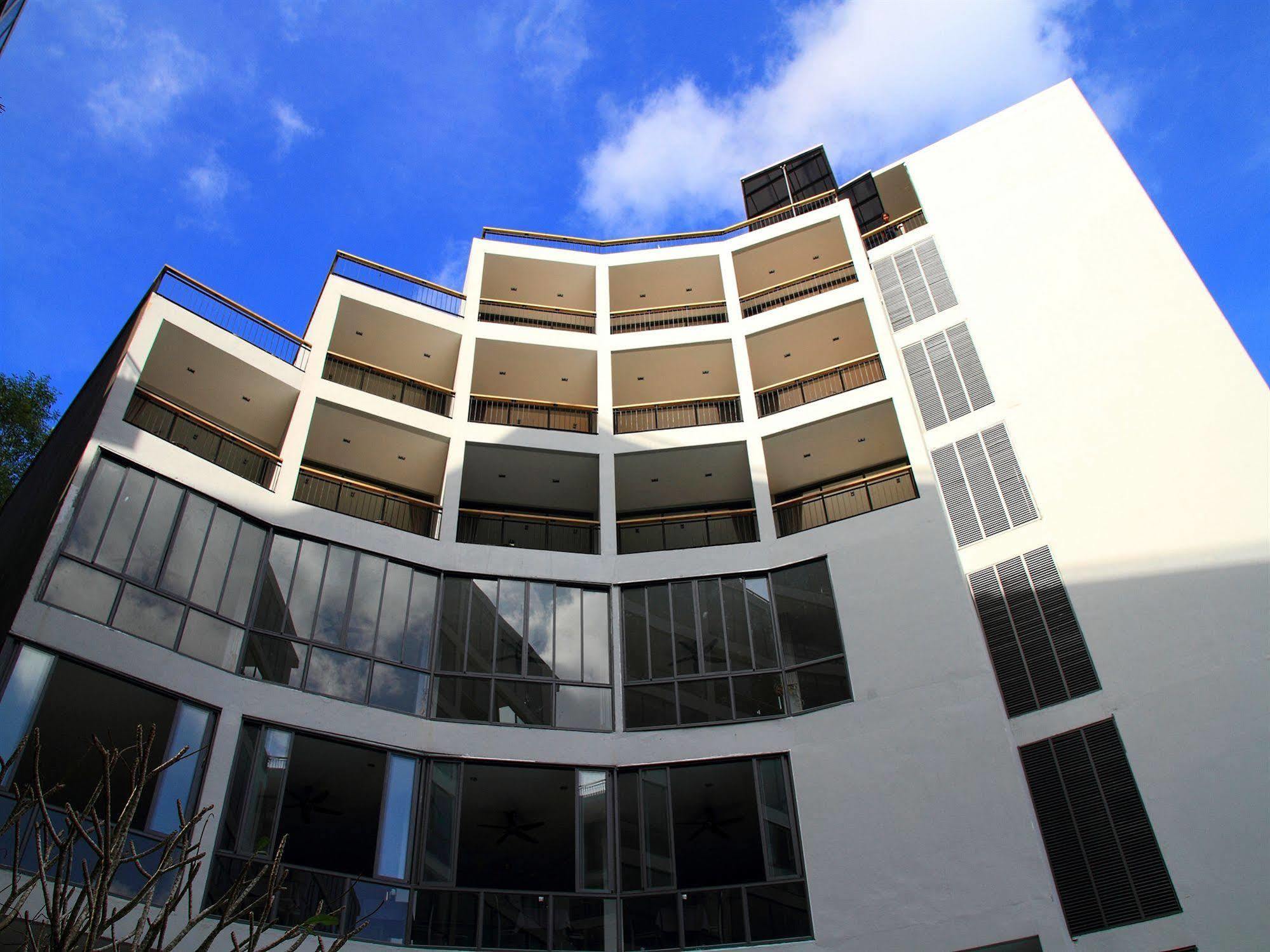 By Phuket Group Apartment