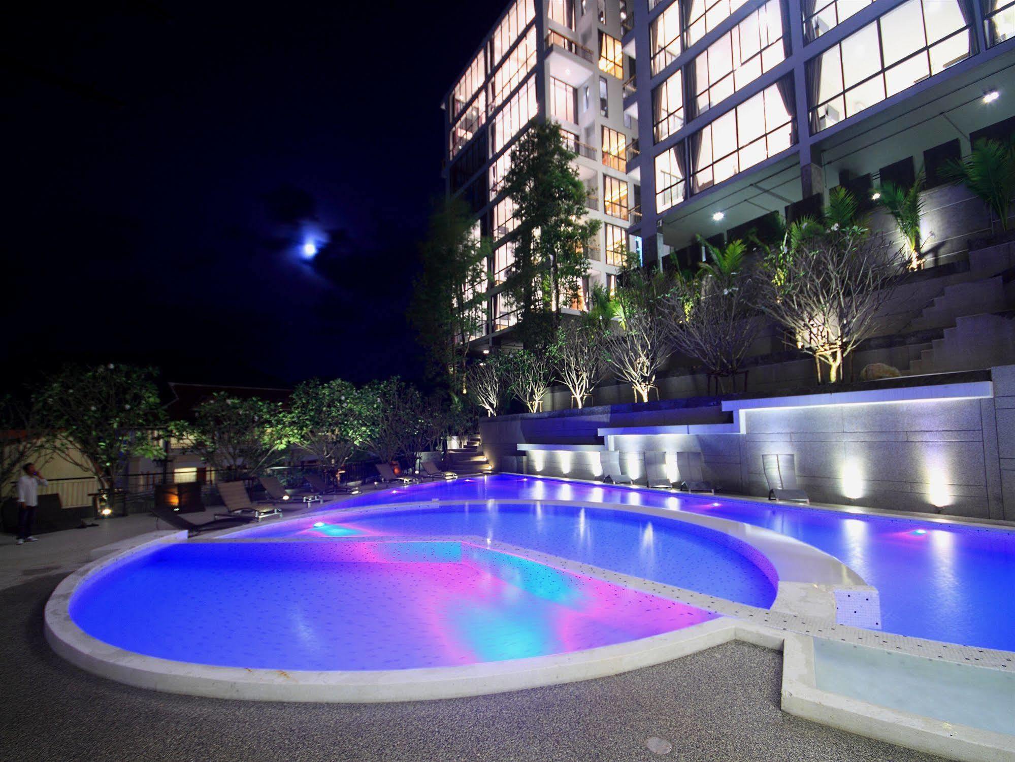 By Phuket Group Apartment