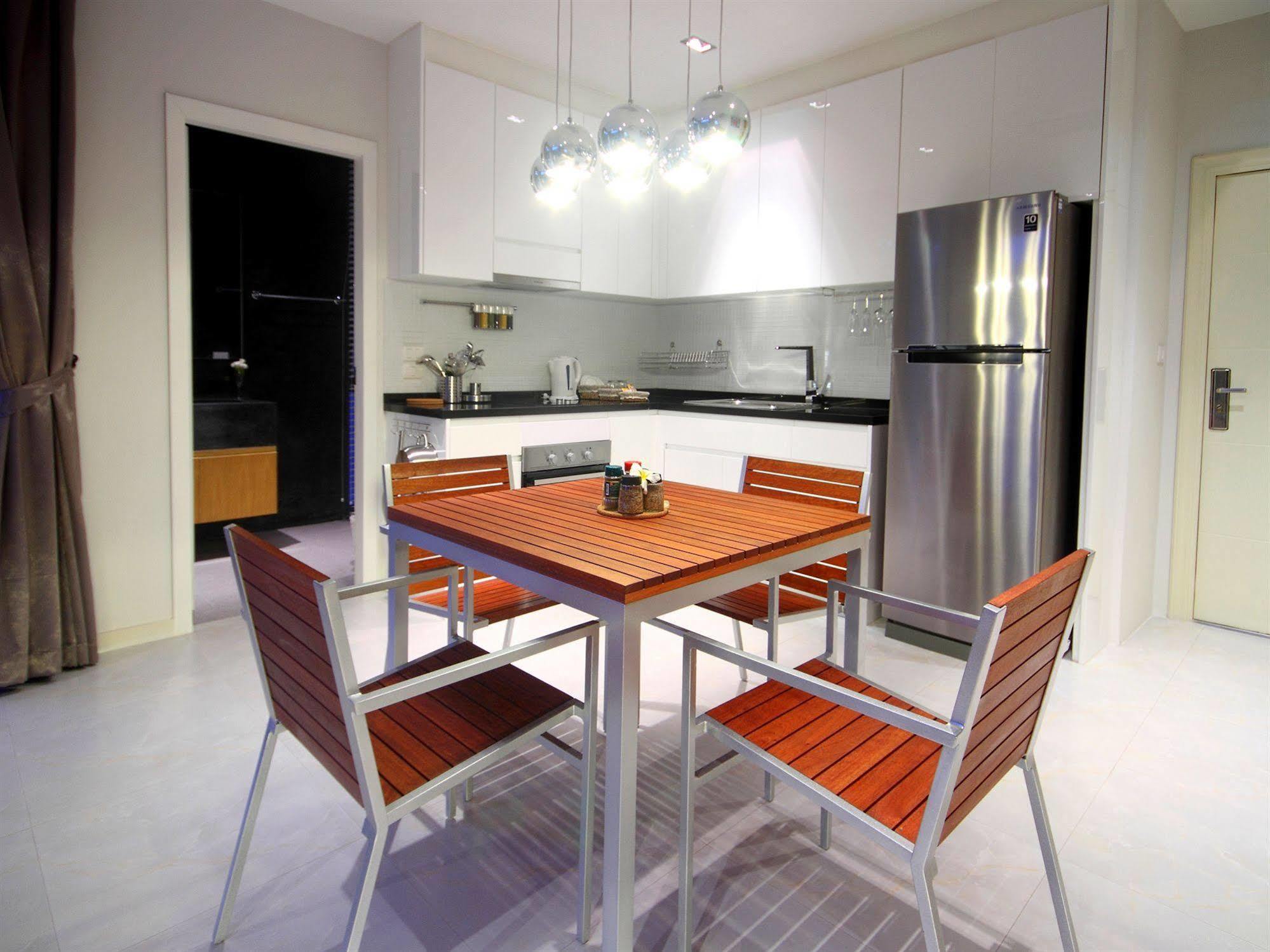 By Phuket Group Apartment *