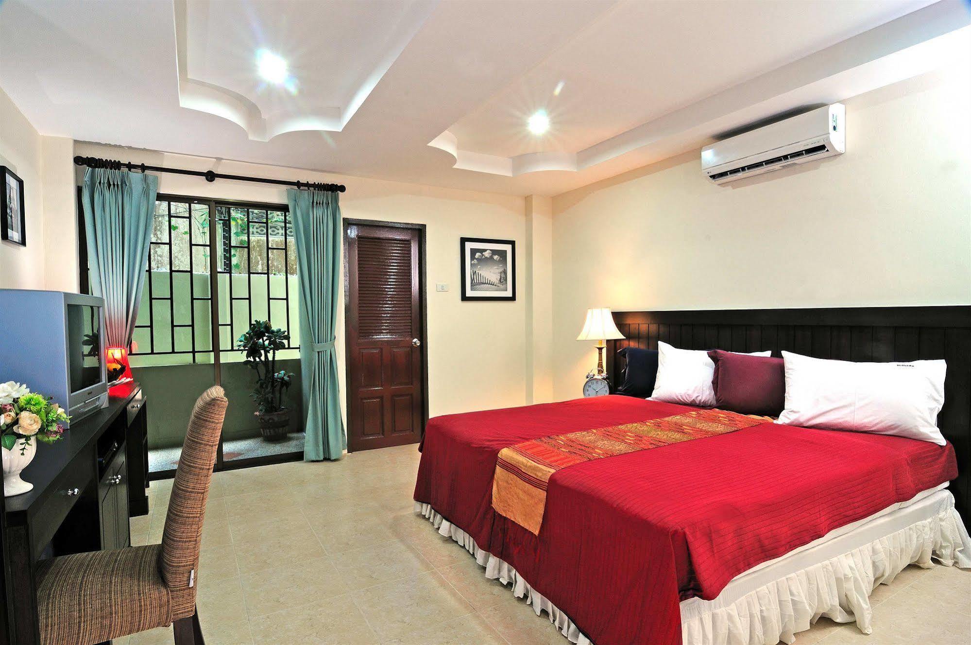 Hill Side Hotel