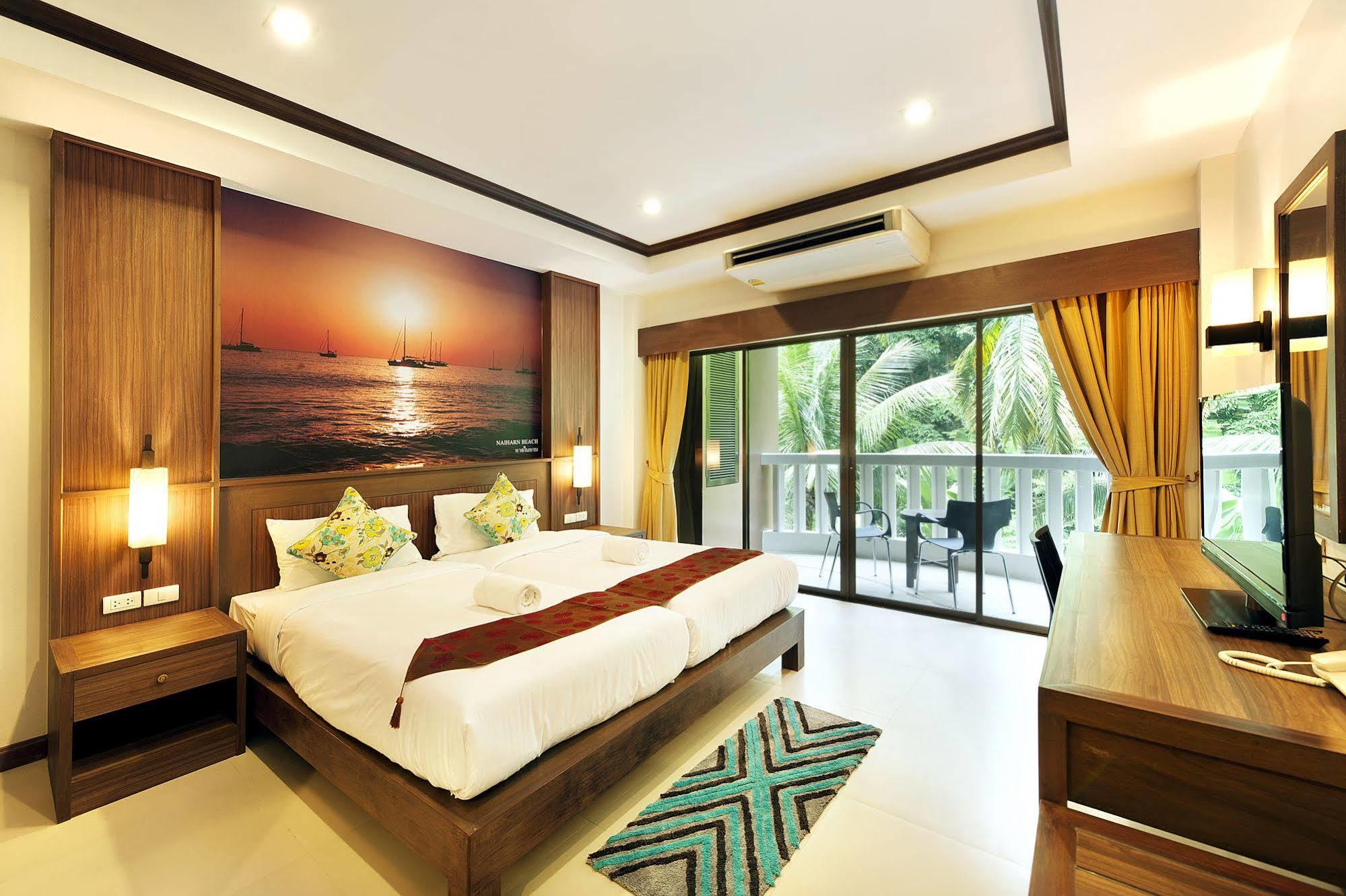Aparthotel Ratana Hill