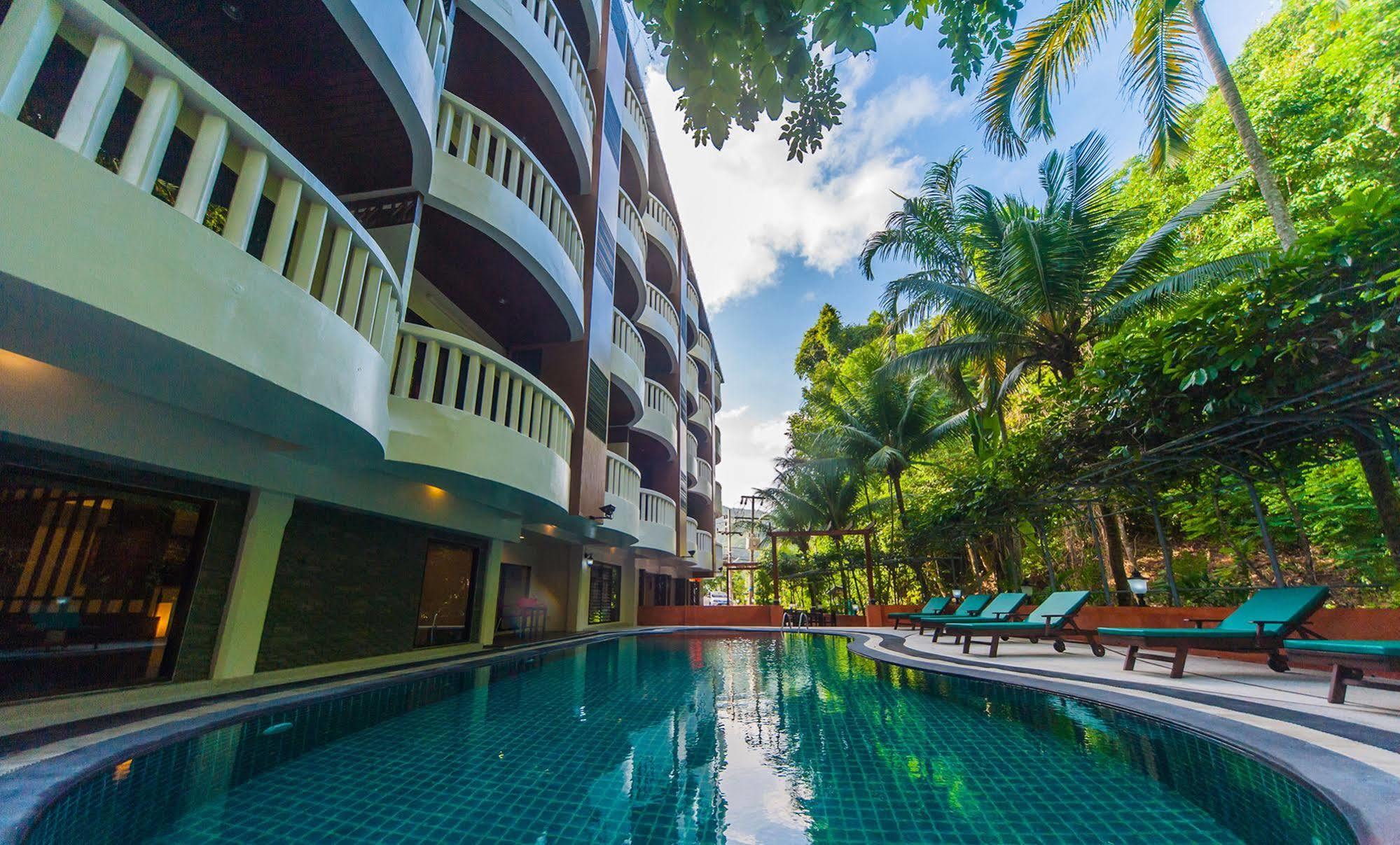 Aparthotel Ratana Hill