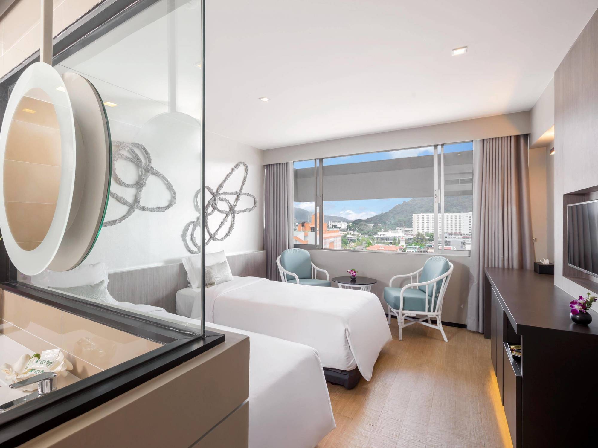 Pearl Hotel