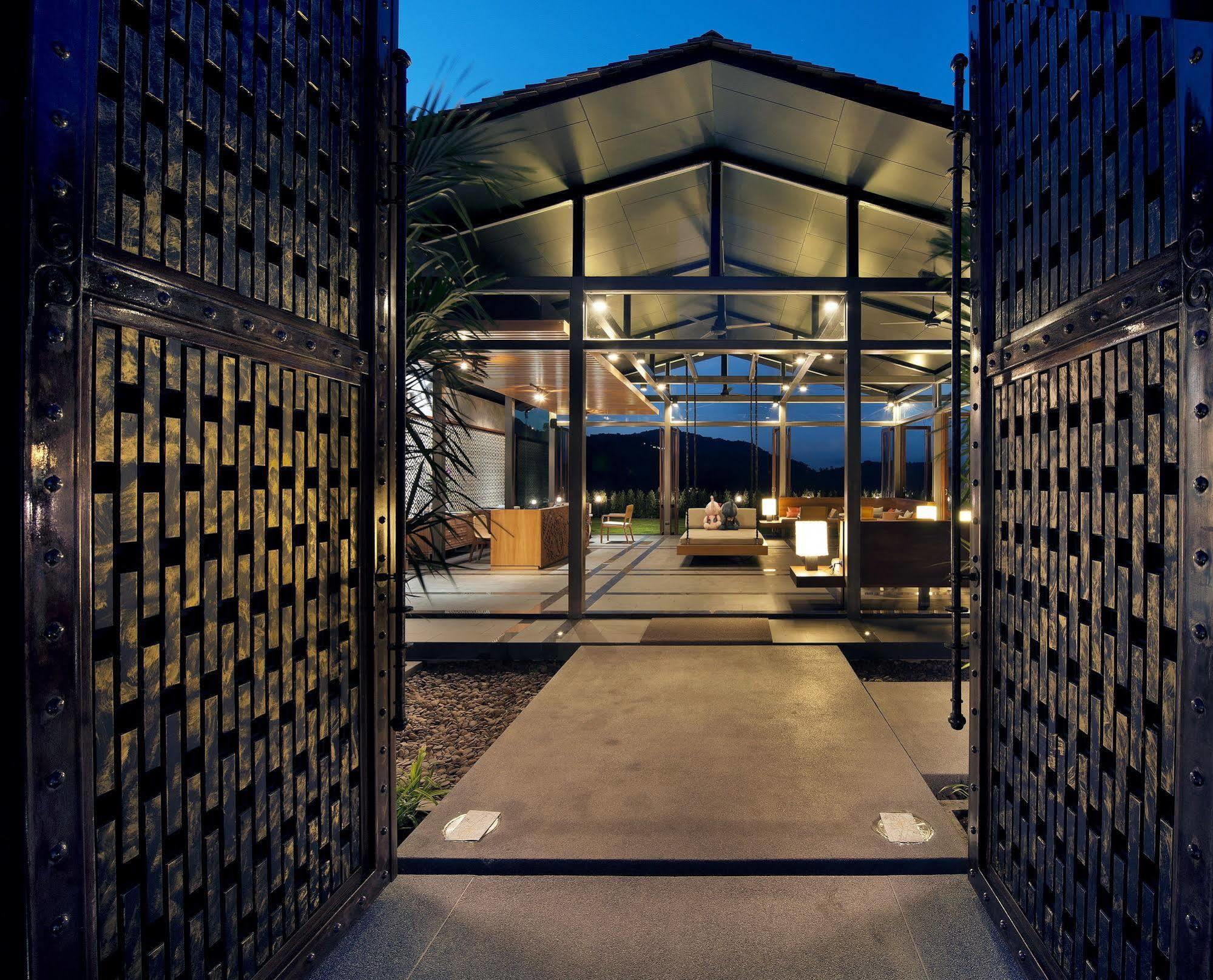 Hotel Nook Dee Boutique Resort, Beach By Andacura
