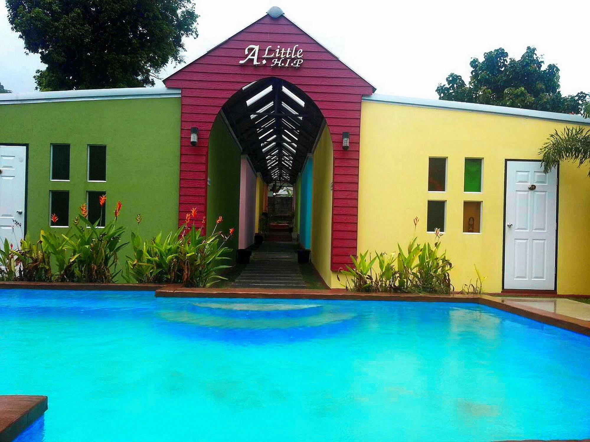 A Little H.i.p Hotel 2*