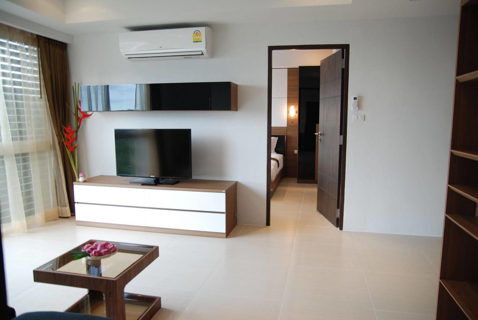 I Am Aparthotel