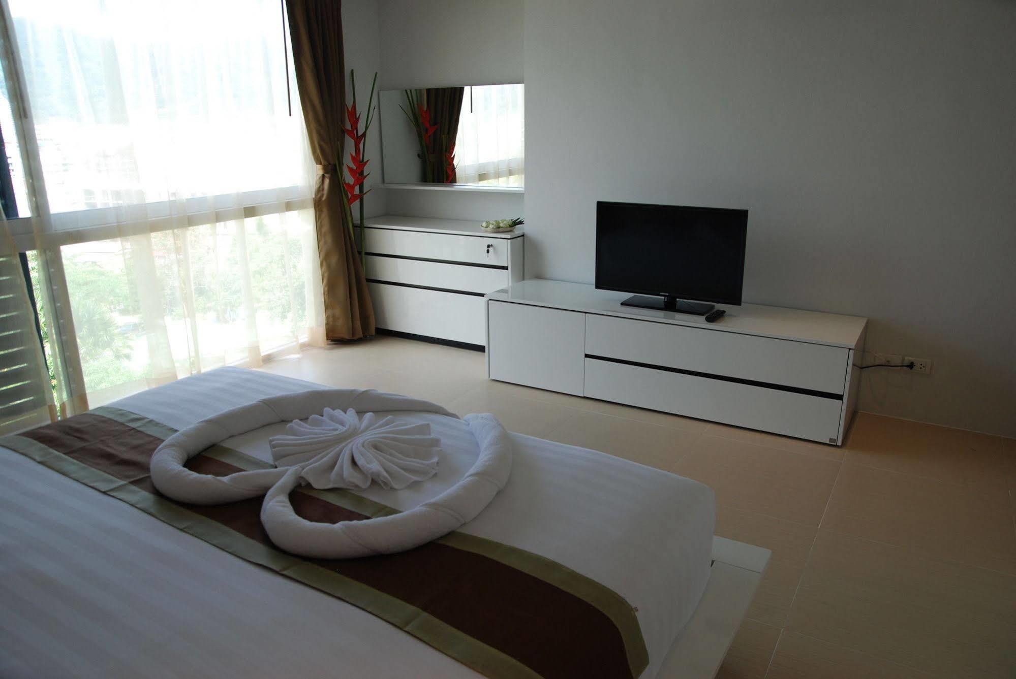 I Am Aparthotel
