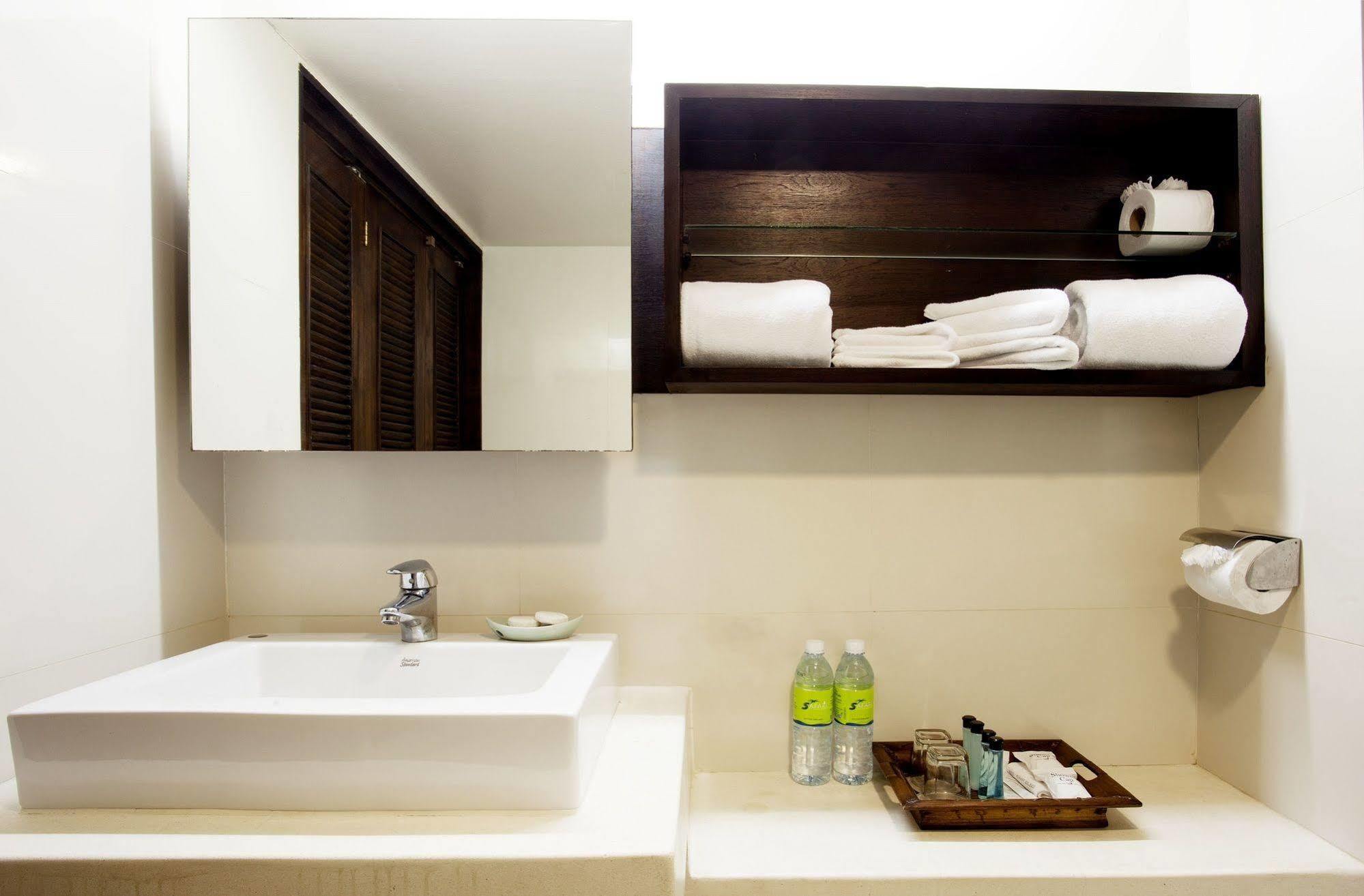 Hotel Safari - Sha Extra Patong