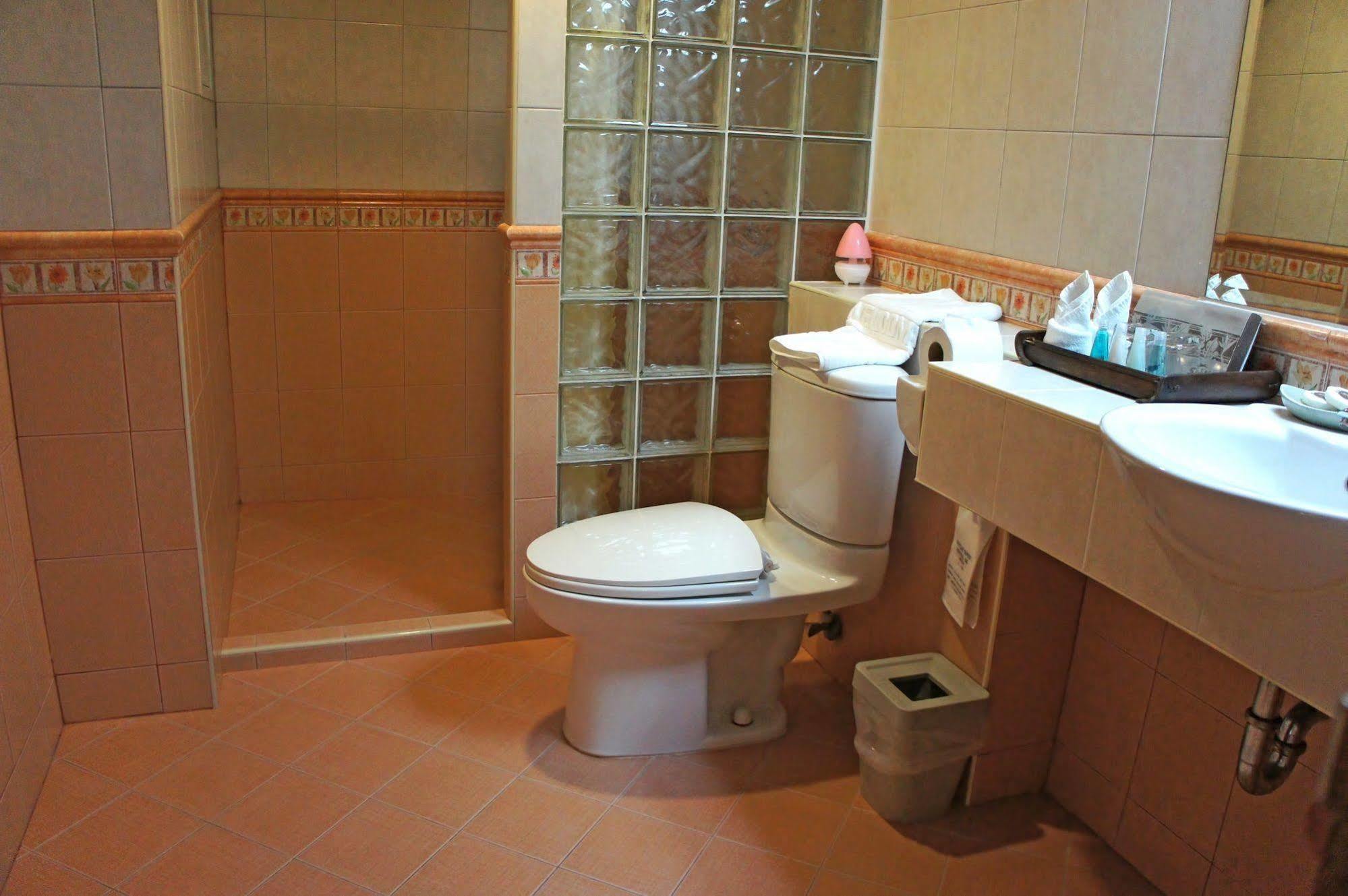 Safari - Sha Extra Hotel Patong