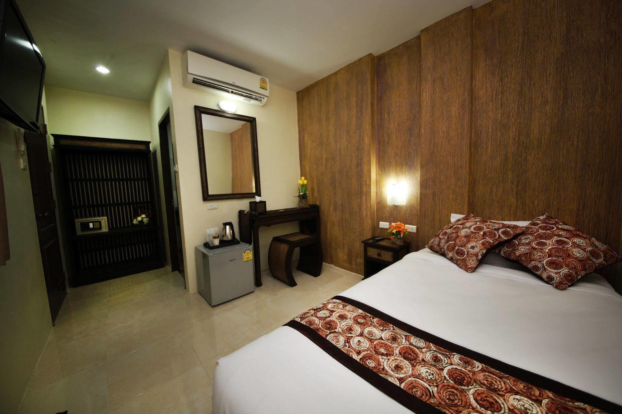 Hotel Oyo 75321 Gemma Patong