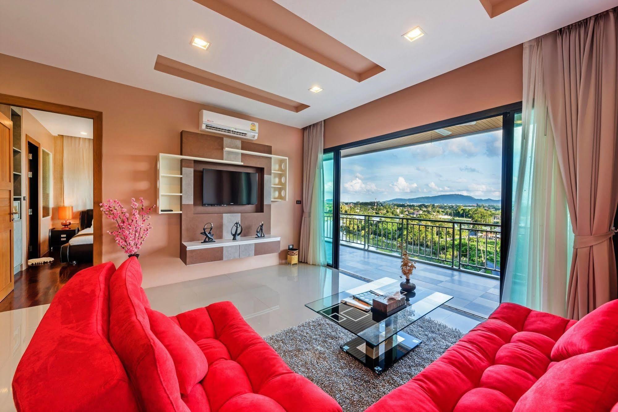 Chalong Miracle Lakeview Phuket