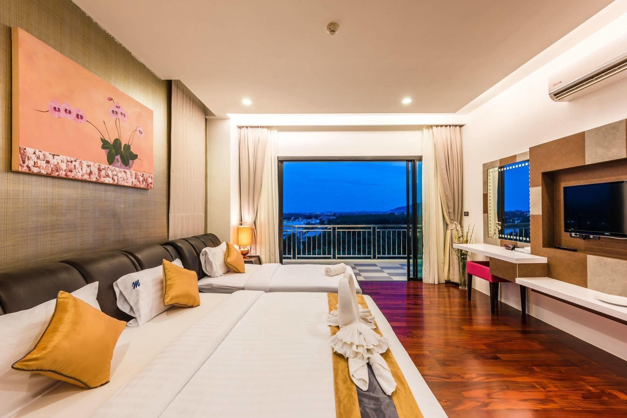 Aparthotel Chalong Miracle Lakeview 4*