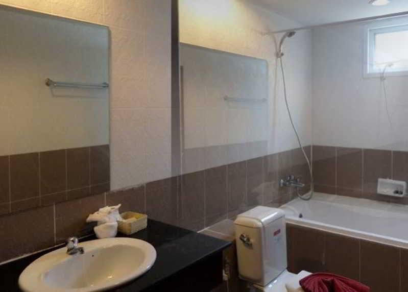 Hotel Time Out Beachfront 3*