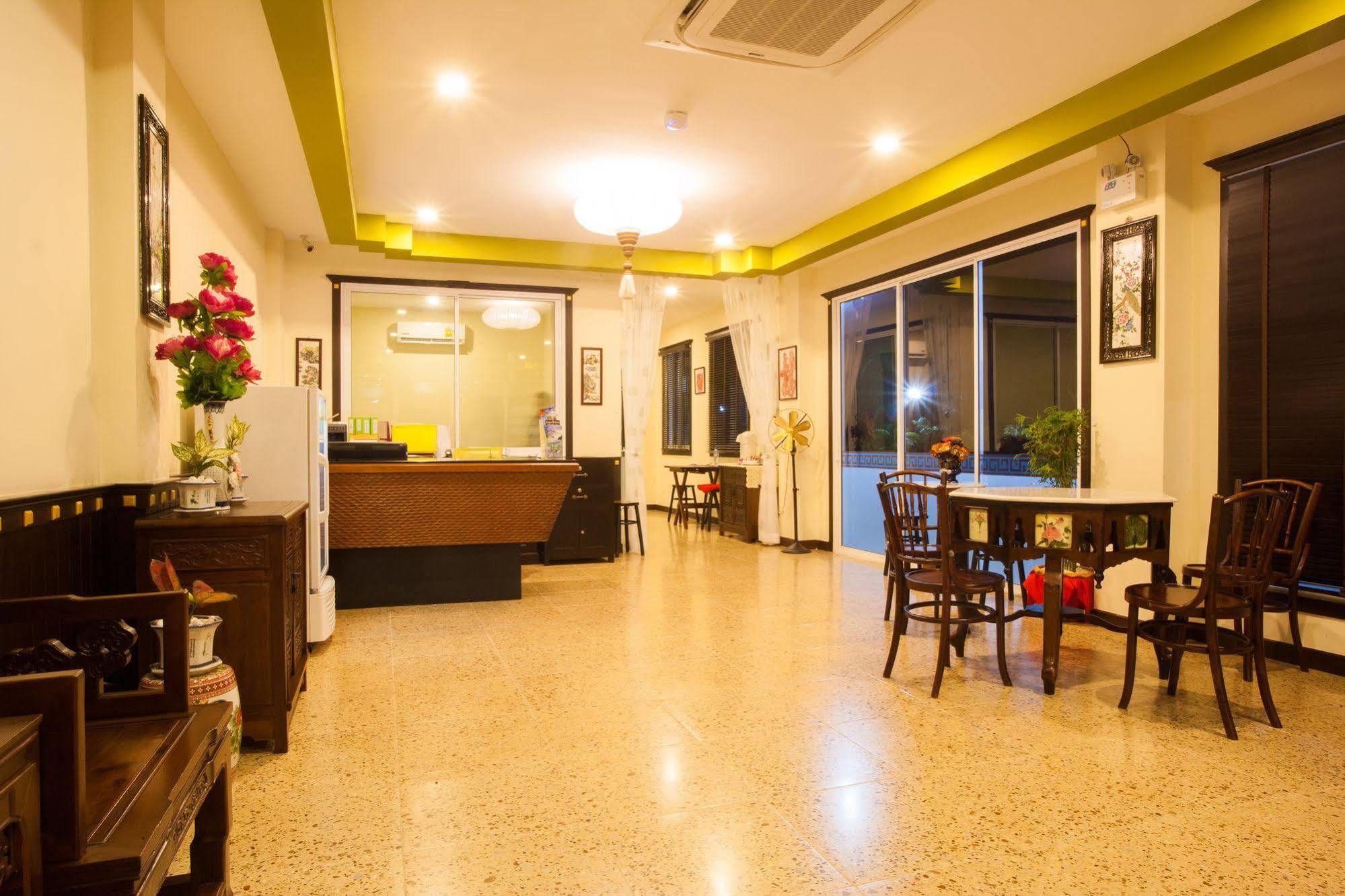 Hotel Le Hua 3*