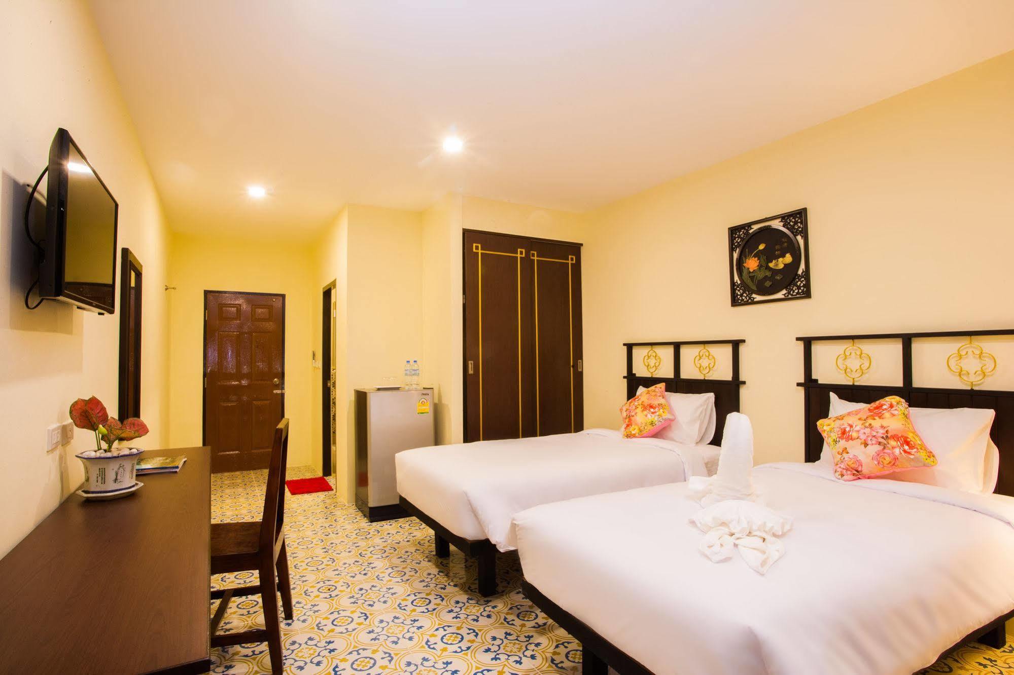 Le Hua Phuket