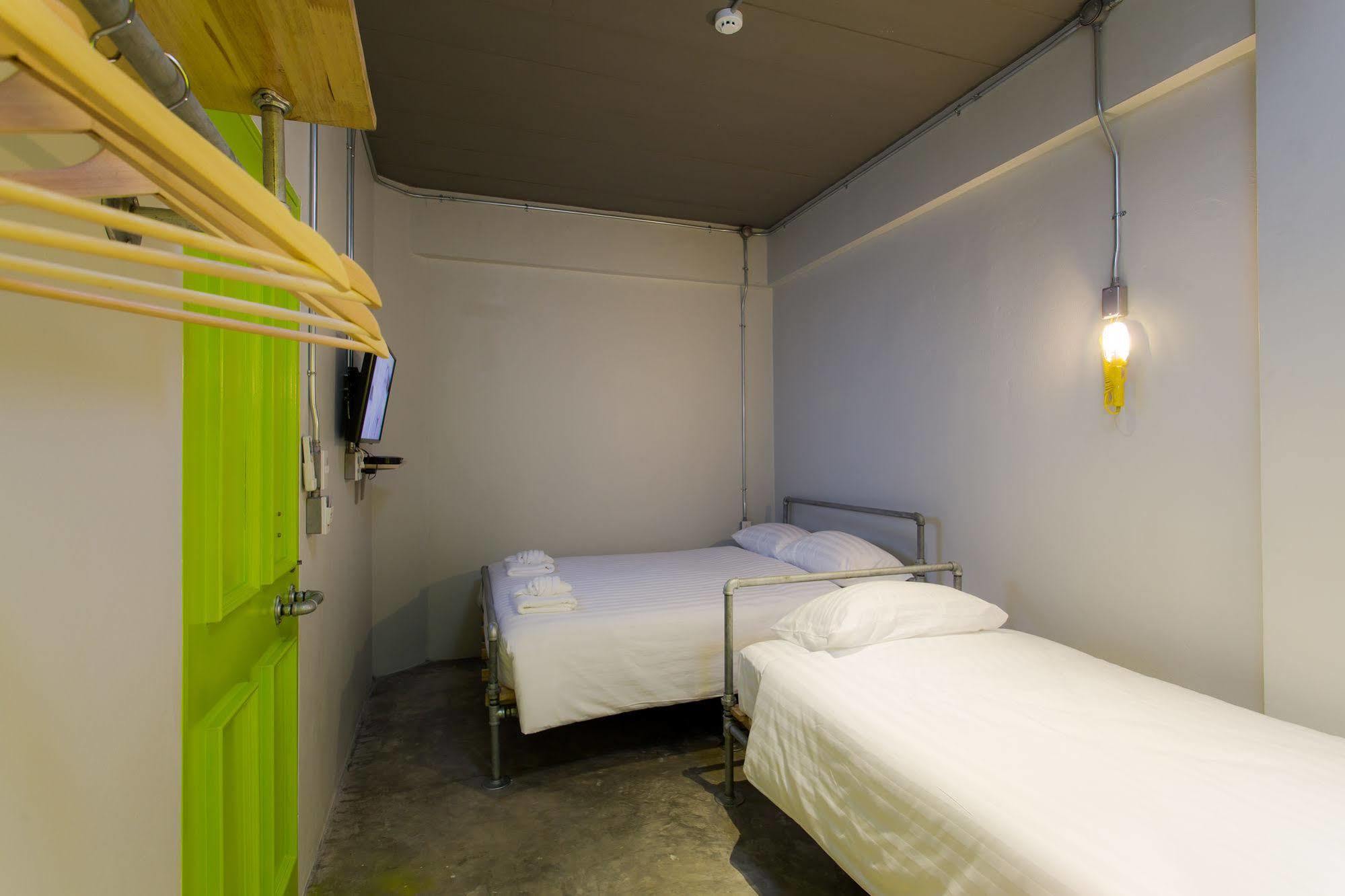 Bloo Hostel Phuket