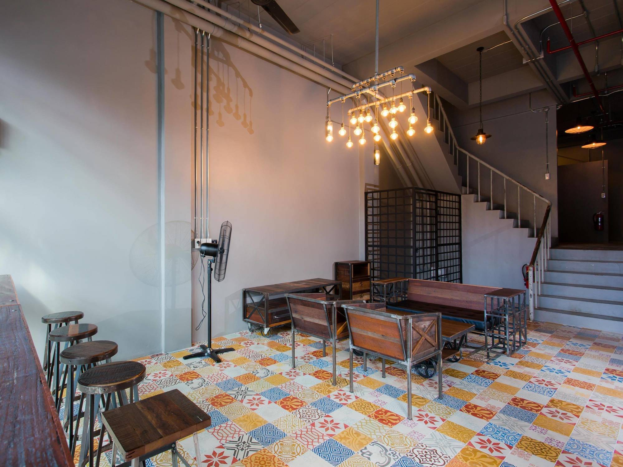Bloo Hostel Phuket
