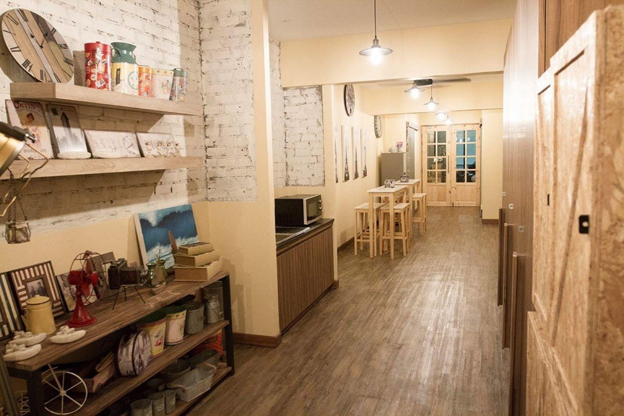 Hostel Doolay Beachfront *