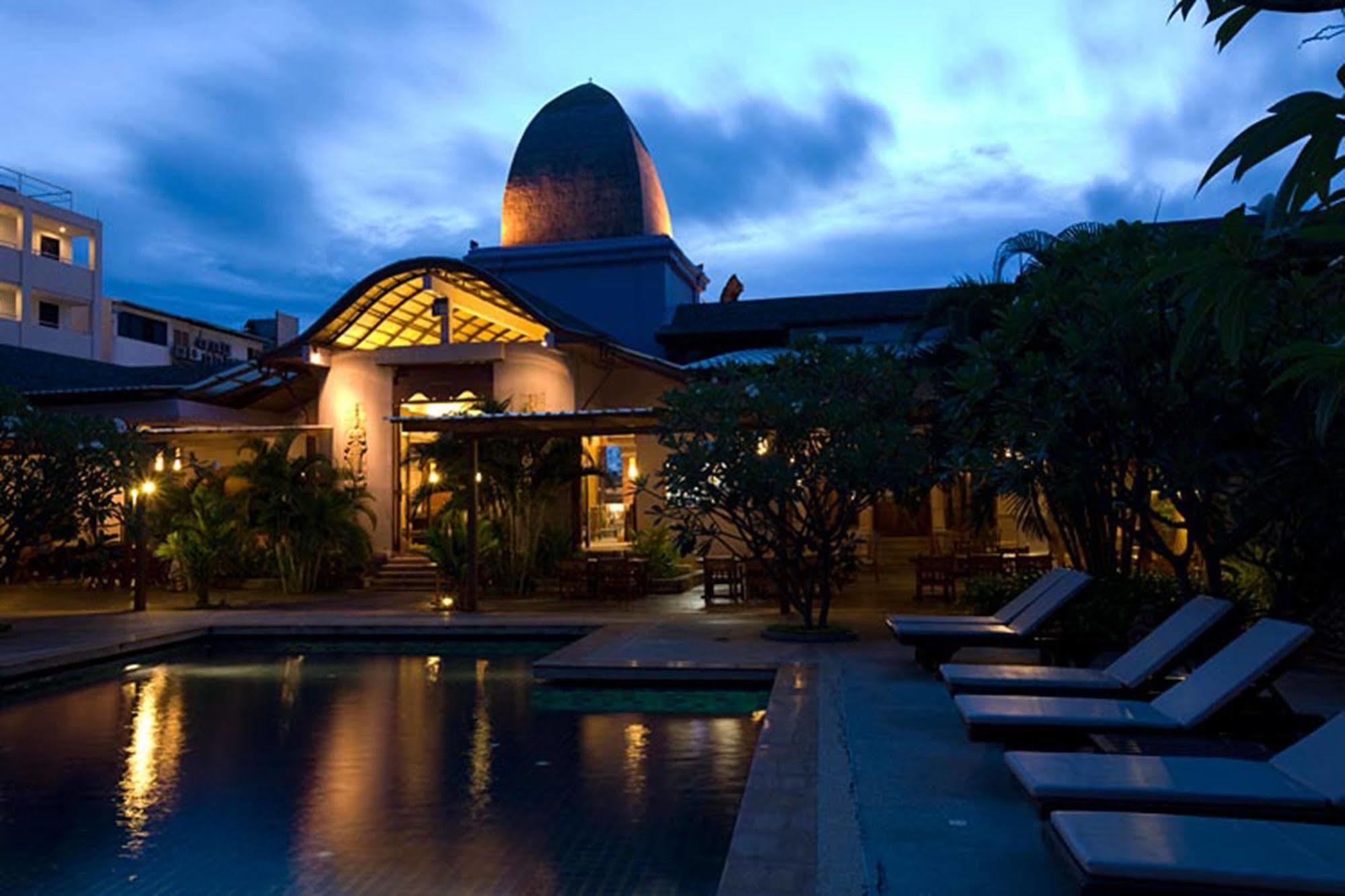 Phuket Resotel 4* Praia de Kata