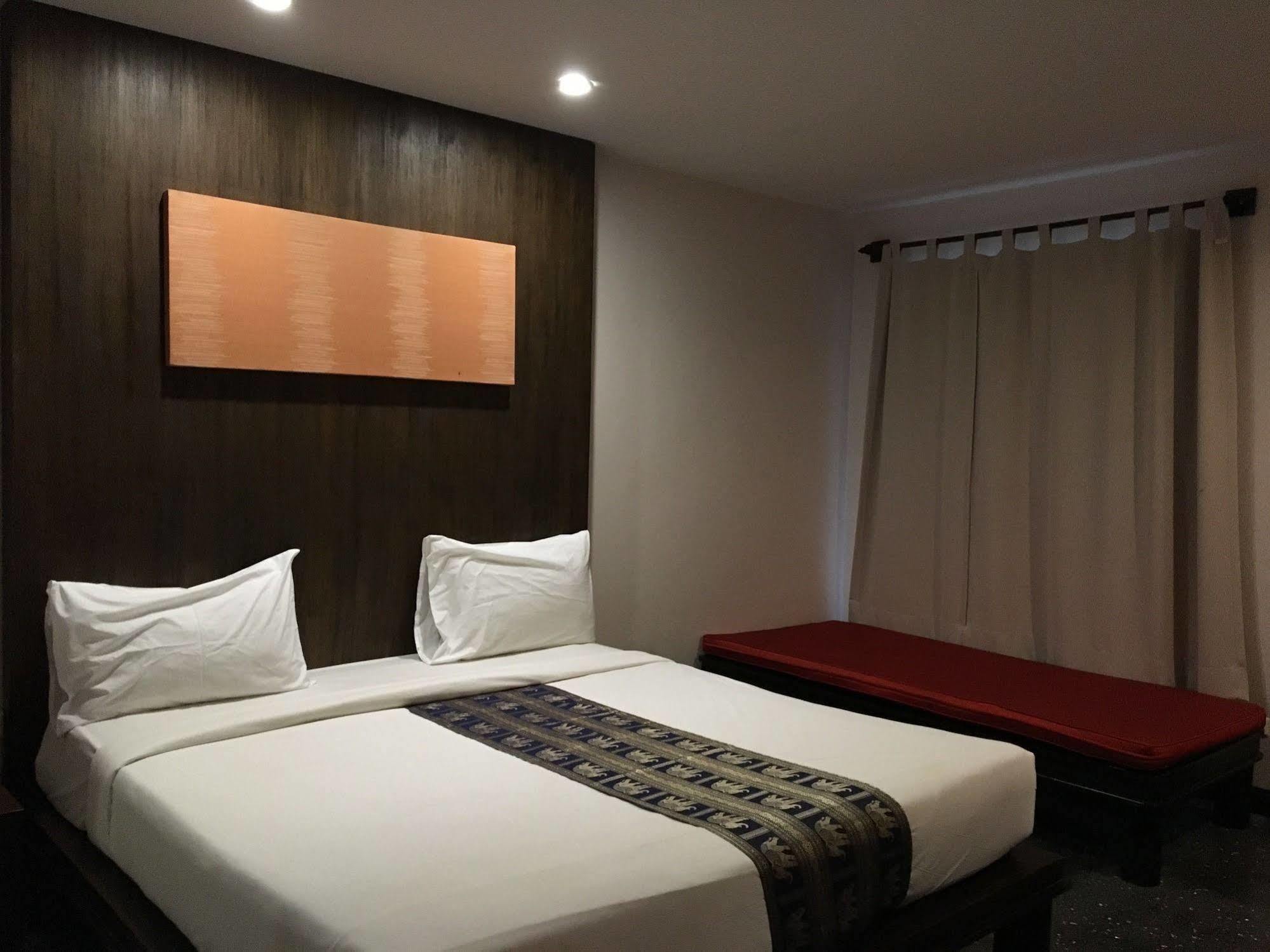 Resort Phuket Resotel 4*