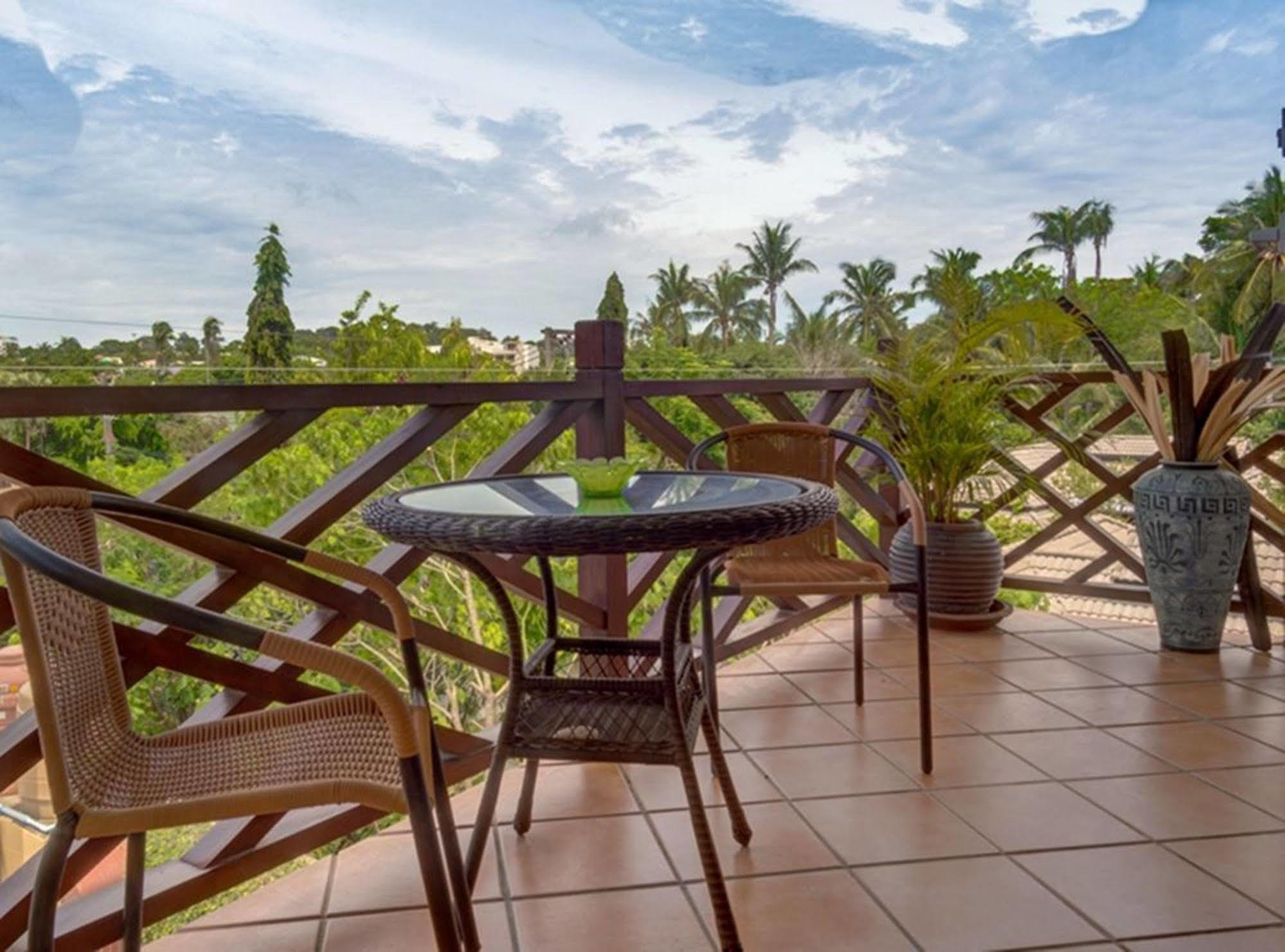Hotel At Naiharn Boutique Hotel 3*