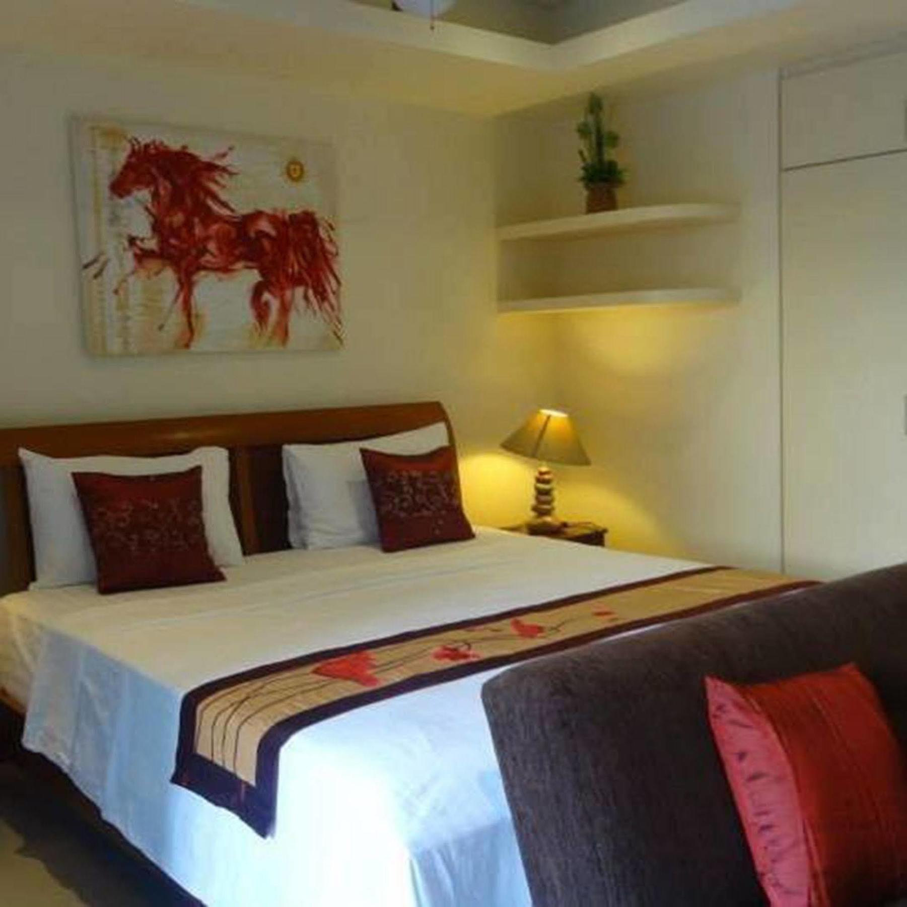 Hotel At Naiharn Boutique Hotel