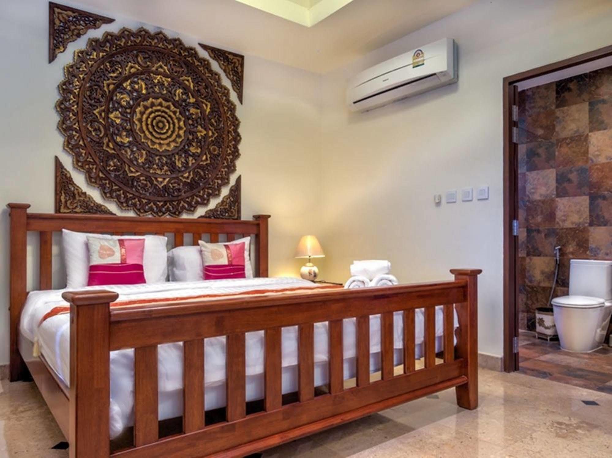 At Naiharn Boutique Hotel Rawai