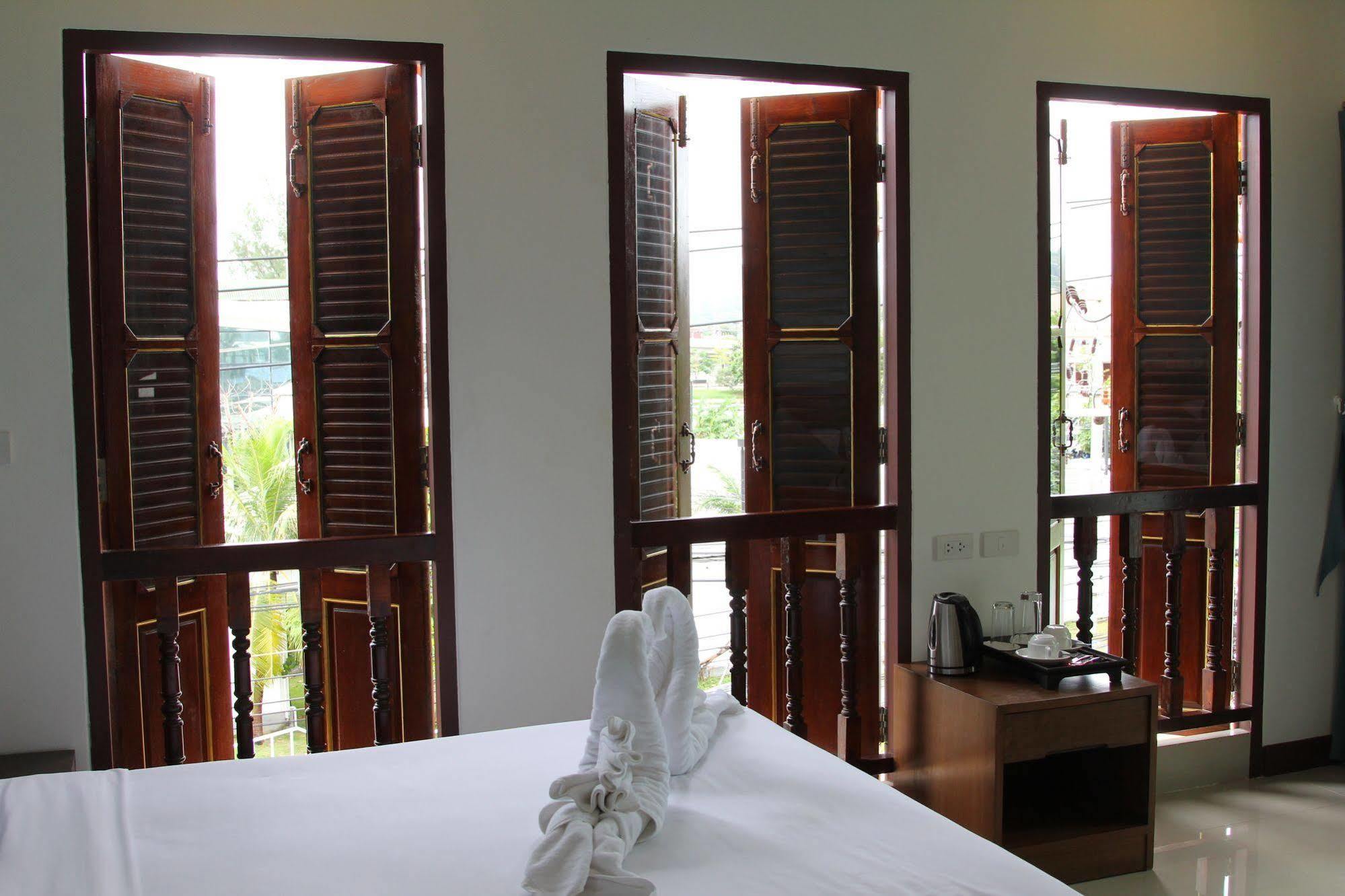 Bs Airport At Phuket Hotel Nai Yang
