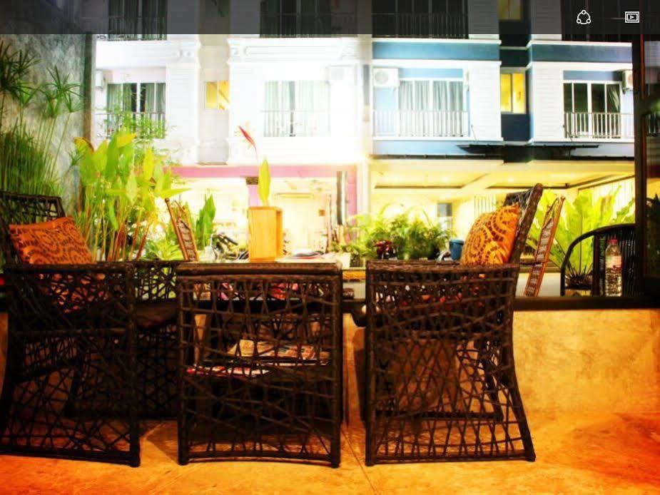 Hostel Dengba Phuket *