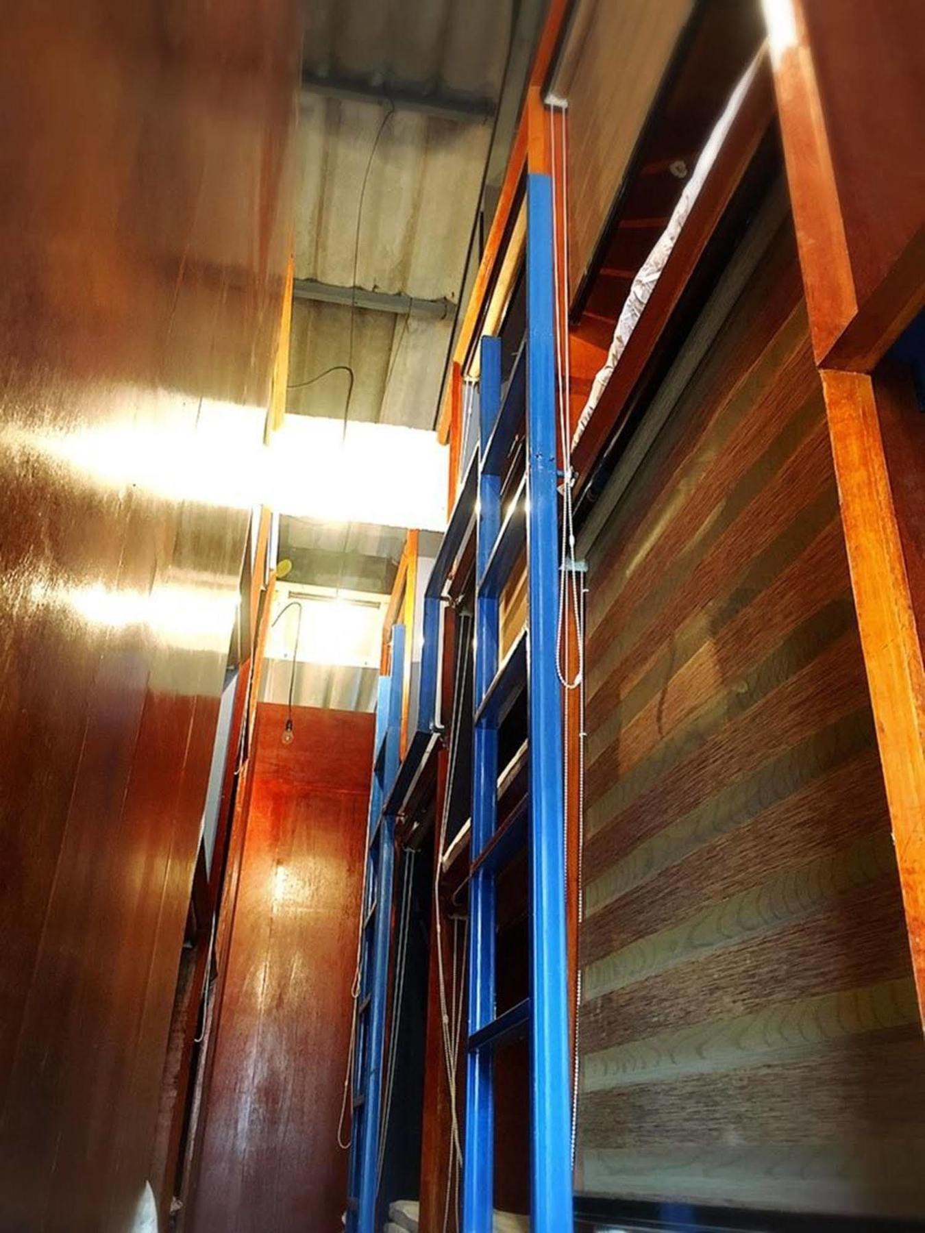 Wire Hostel *