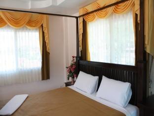 Pure & Pam Village Resort