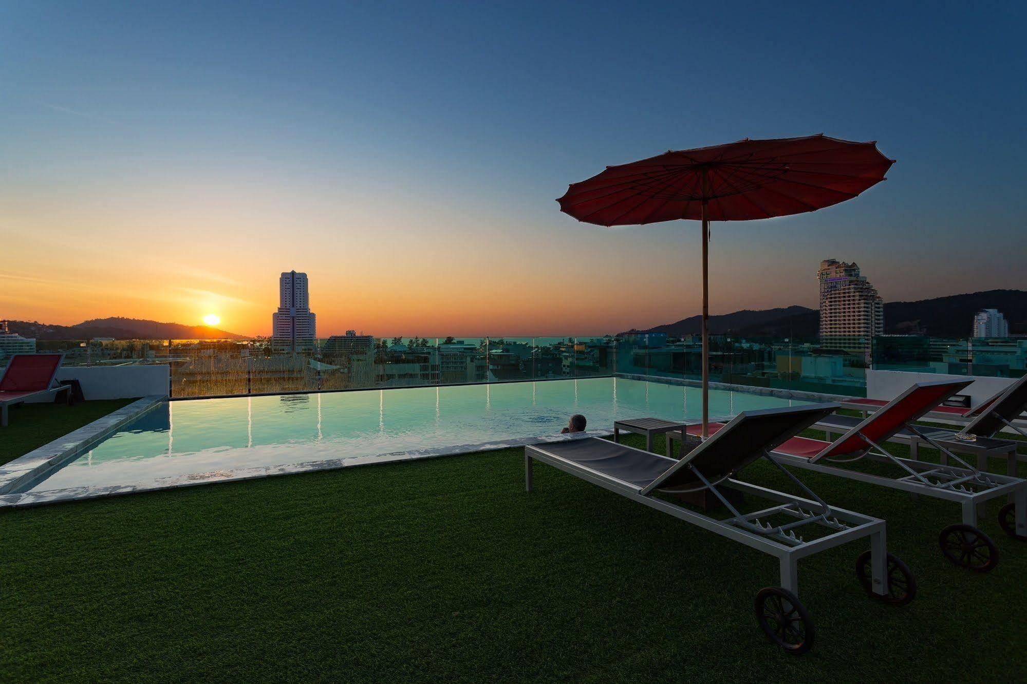 Neon 4* Patong