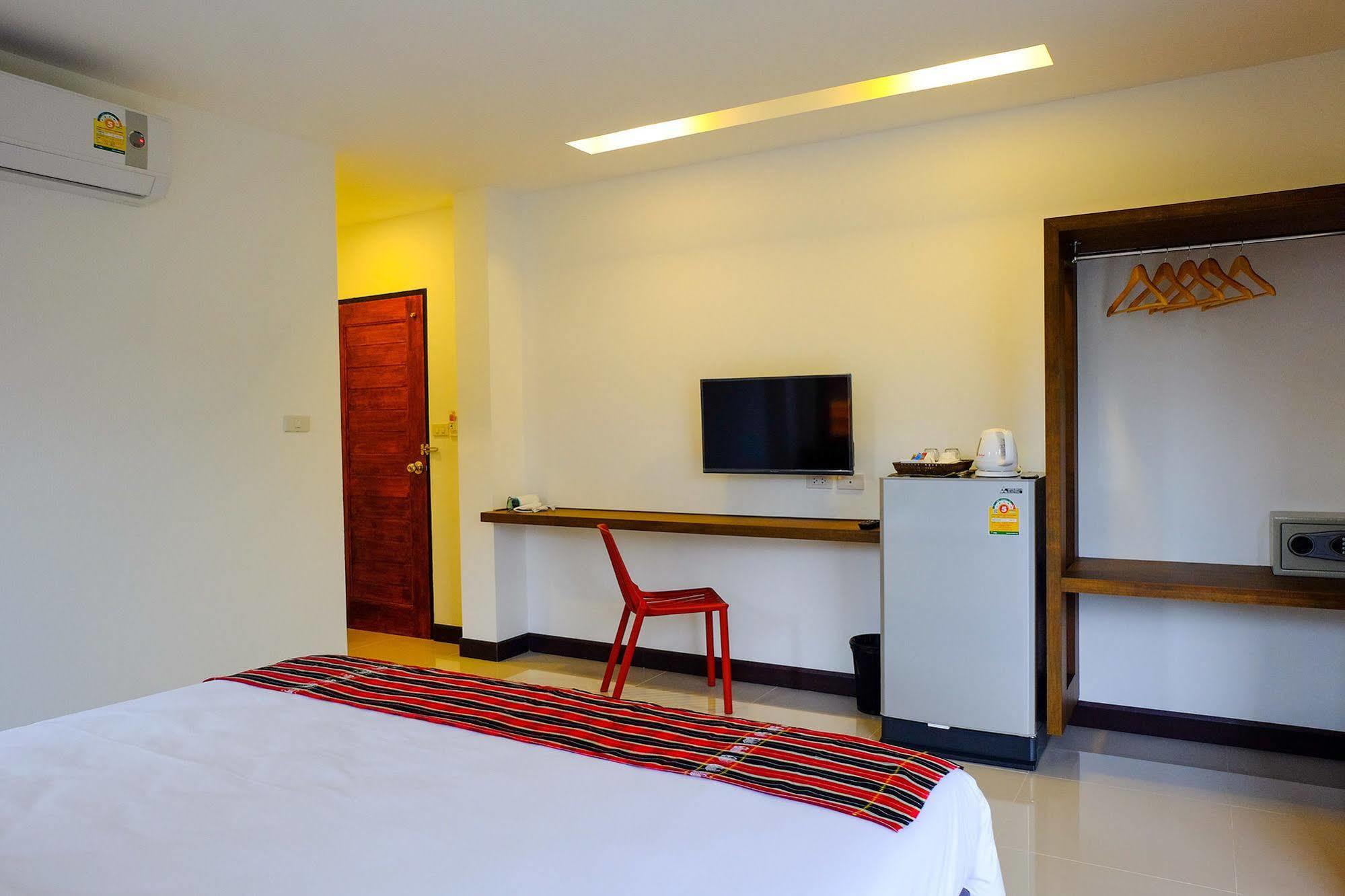 The Umbrella House - Sha Extra Hotel