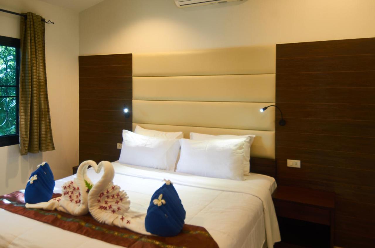 Hotel Phuket Riviera Nai Harn