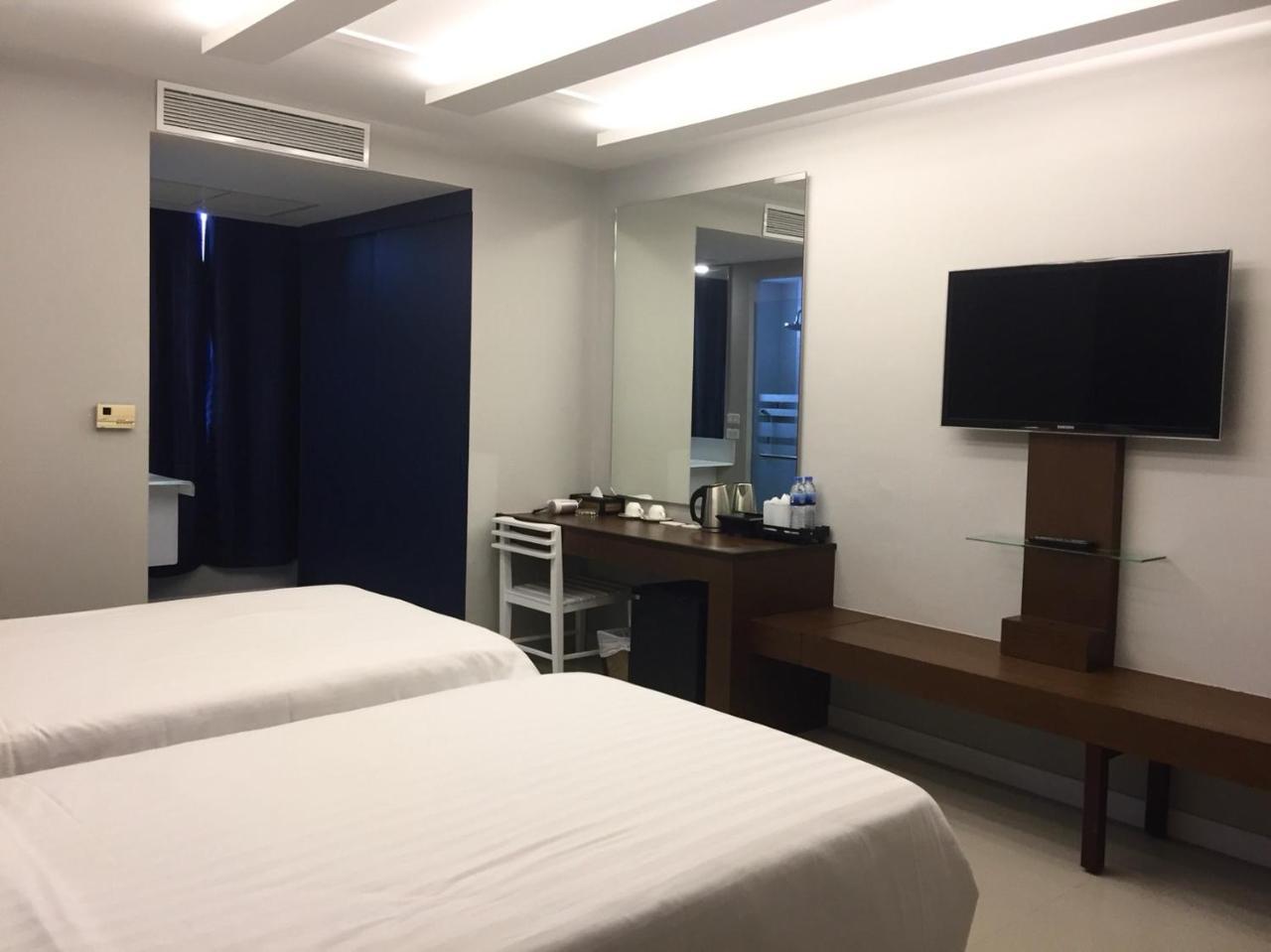 Sea Sun & - Sha Resort 4*