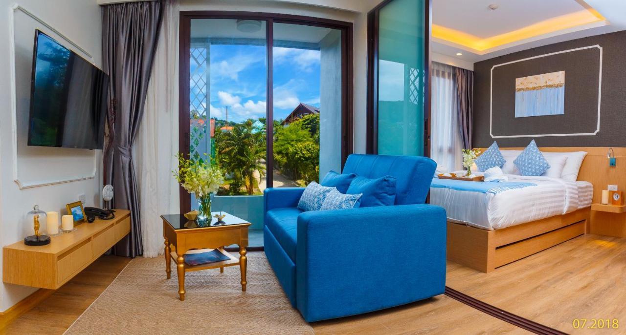 Aparthotel The Aristo By Holy Cow, Studio, Without Kitchen, Mountain View Surin Beach (Phuket)