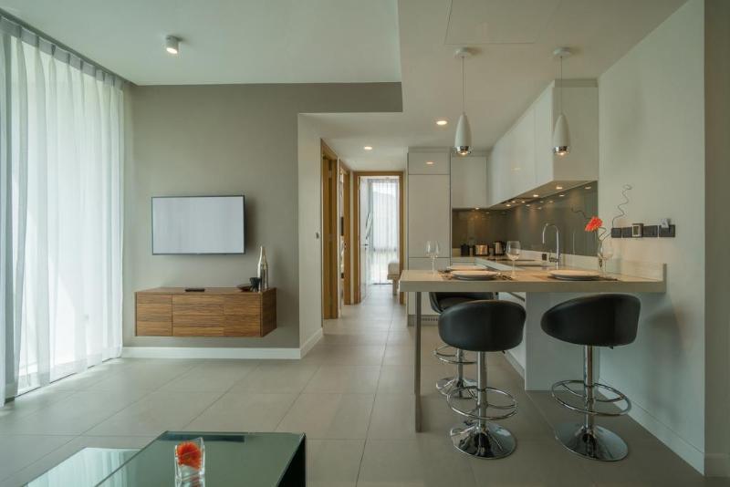 Oceanstone By Holy Cow, 2-br, 90 M2, Pool View Aparthotel 4*