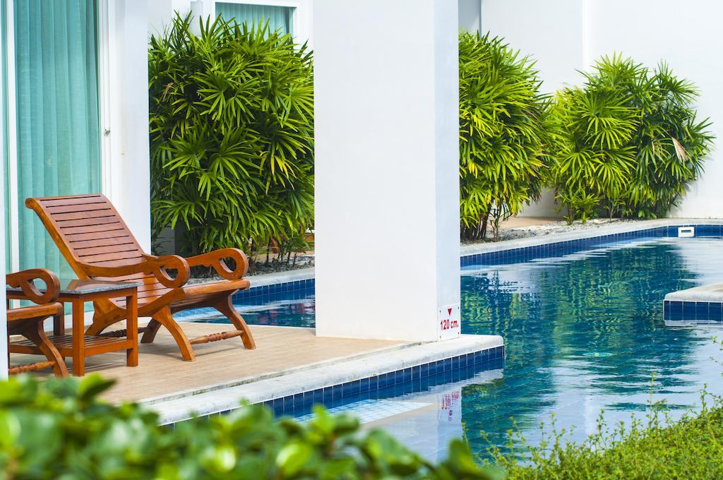 Blu Pine & Pool Access - Sha 4* Phuket