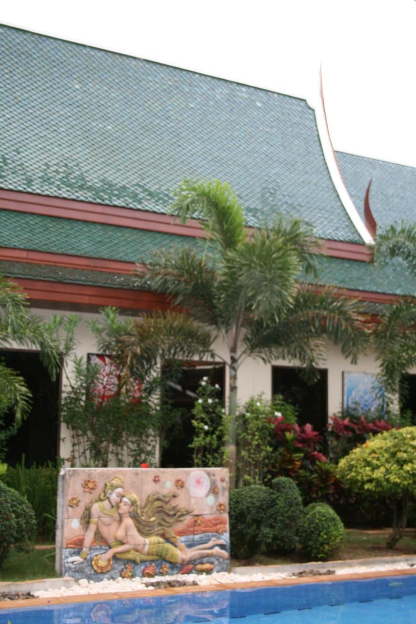 Villa Angelica Bed And Breakfast In Phuket Acomodação com café da manhã  Phuket